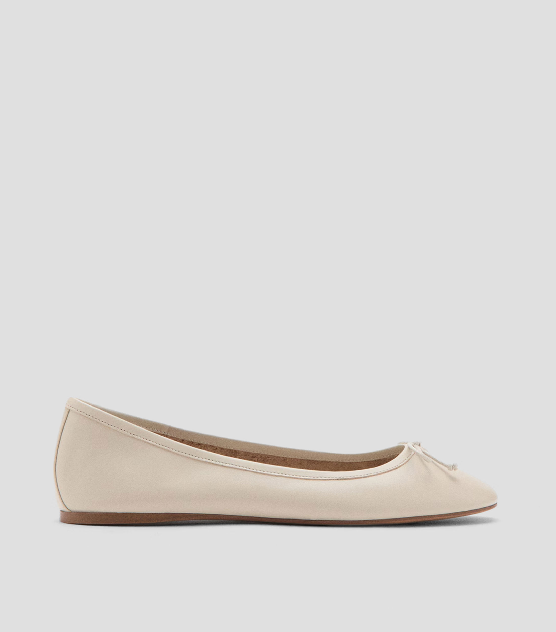 Flats en piel con lazo Mujer