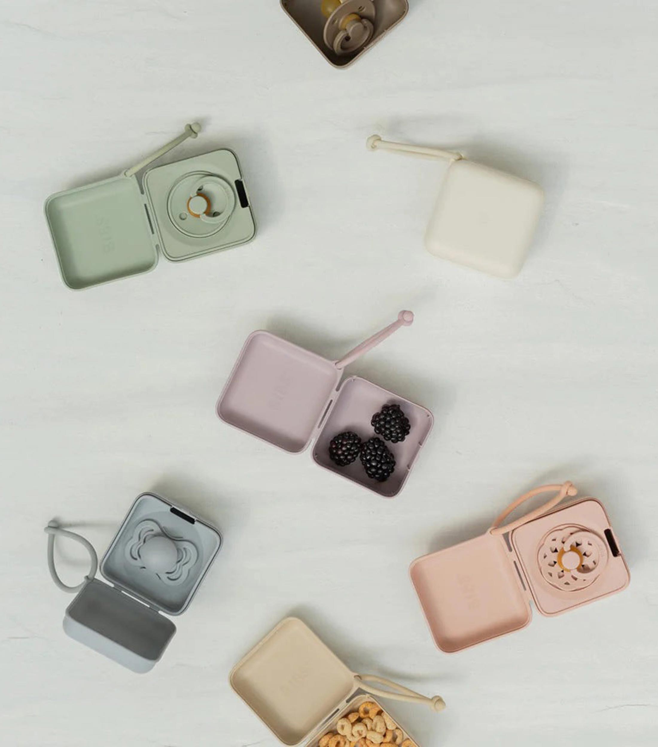 Estuche para Chupón Gris