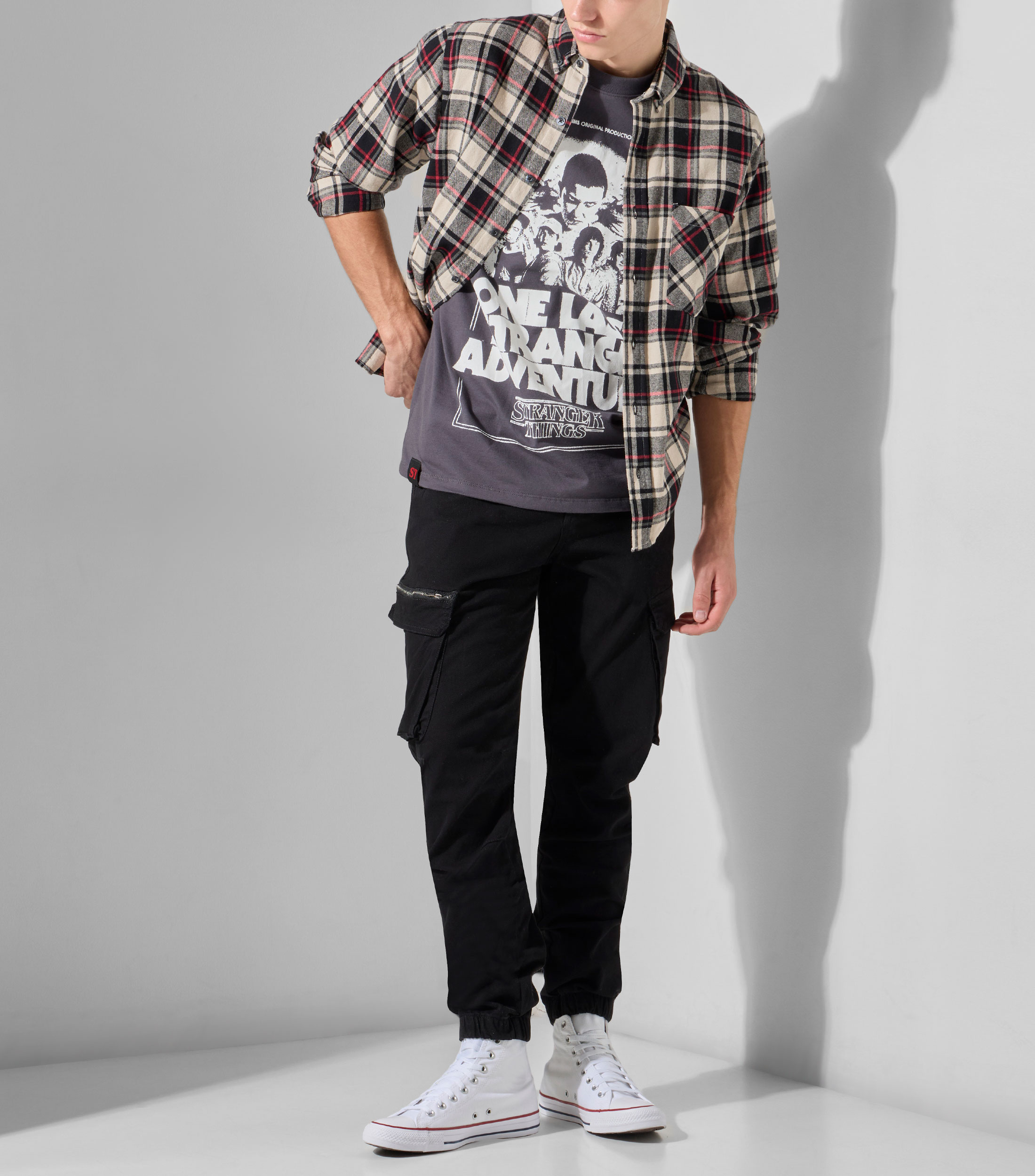 Playera cuello redondo manga corta Stranger Things Hombre