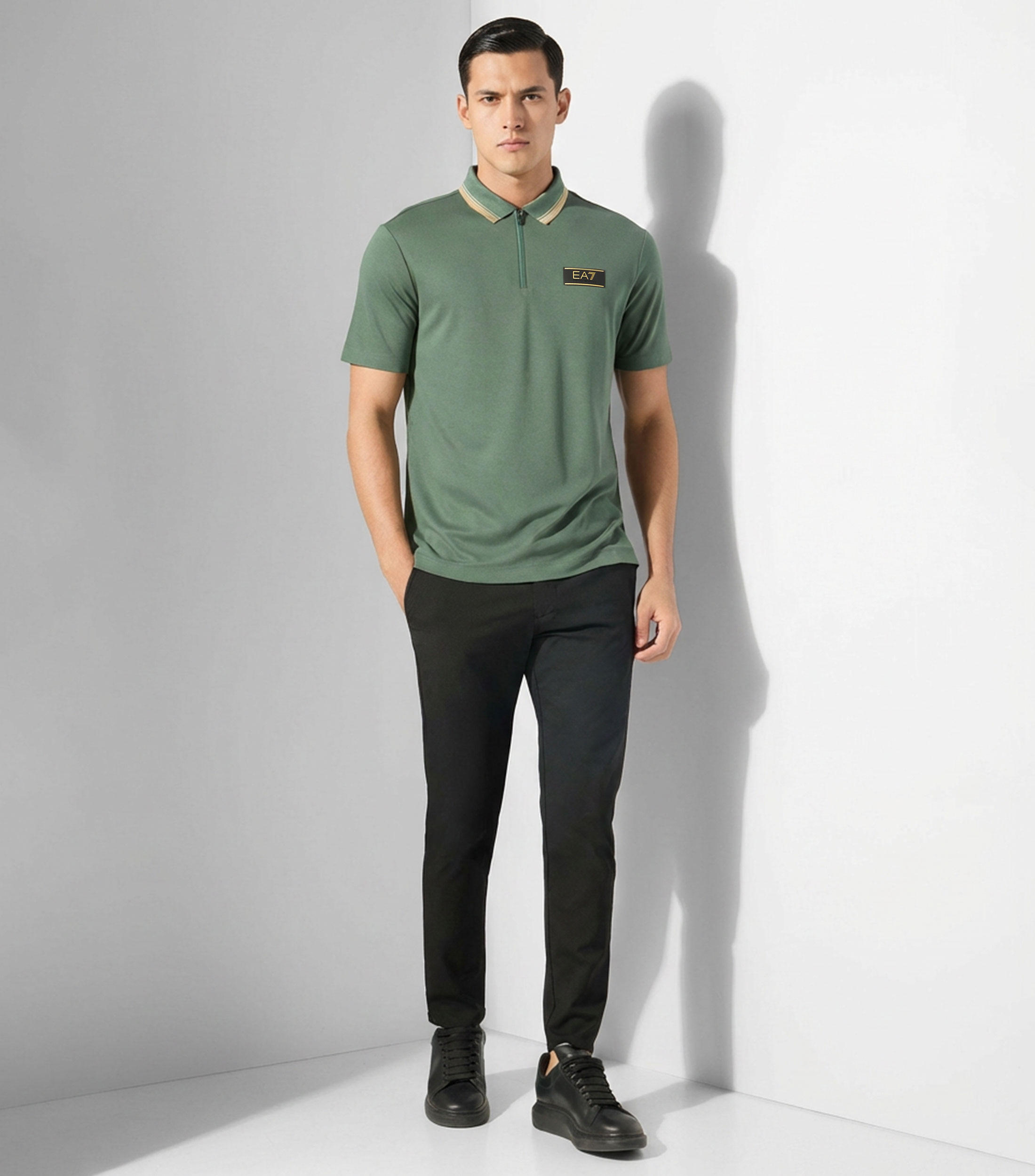 Playera tipo polo con manga corta lisa Hombre
