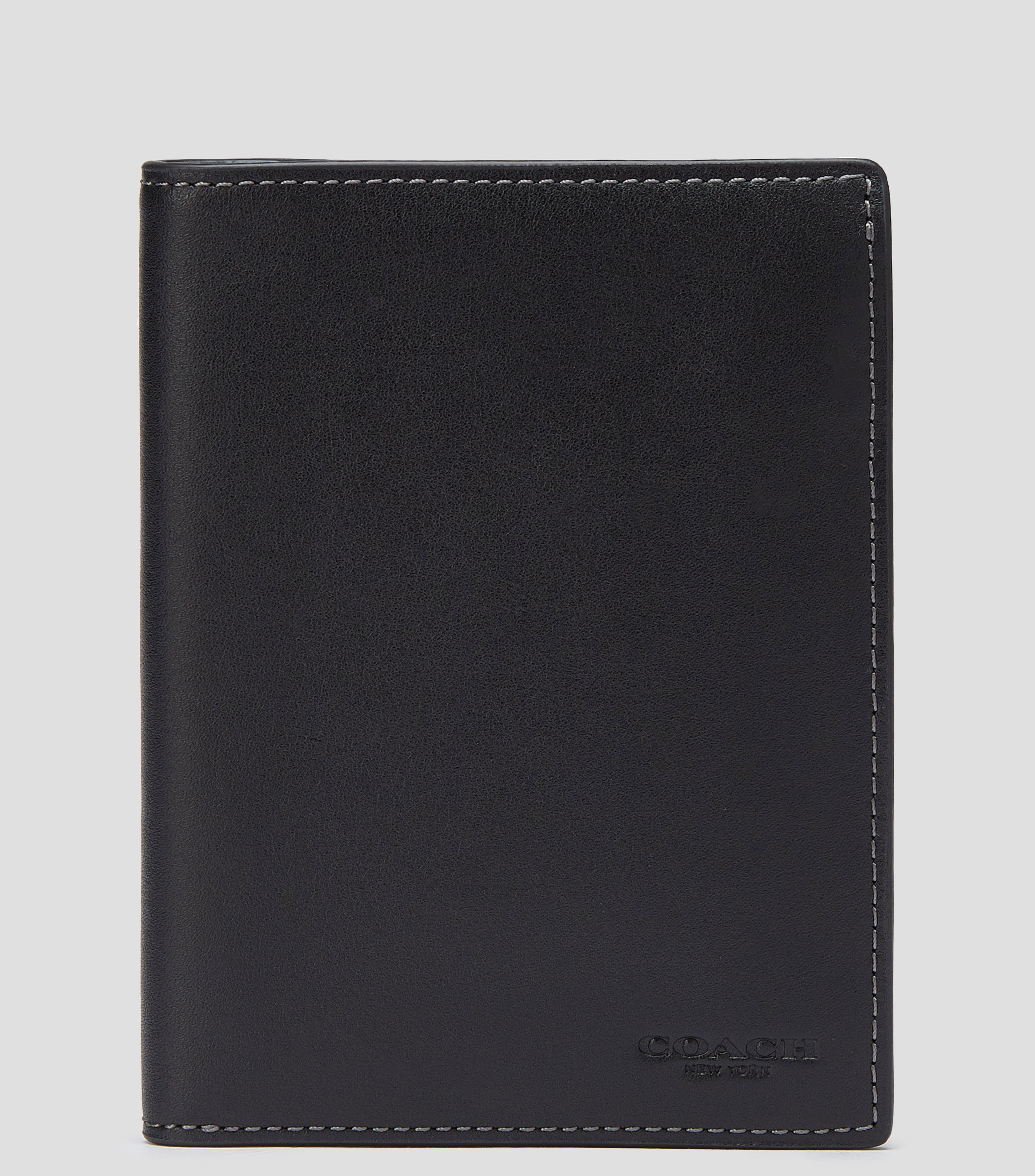 Tarjetero en piel vacuna negro Passport Case liso Hombre