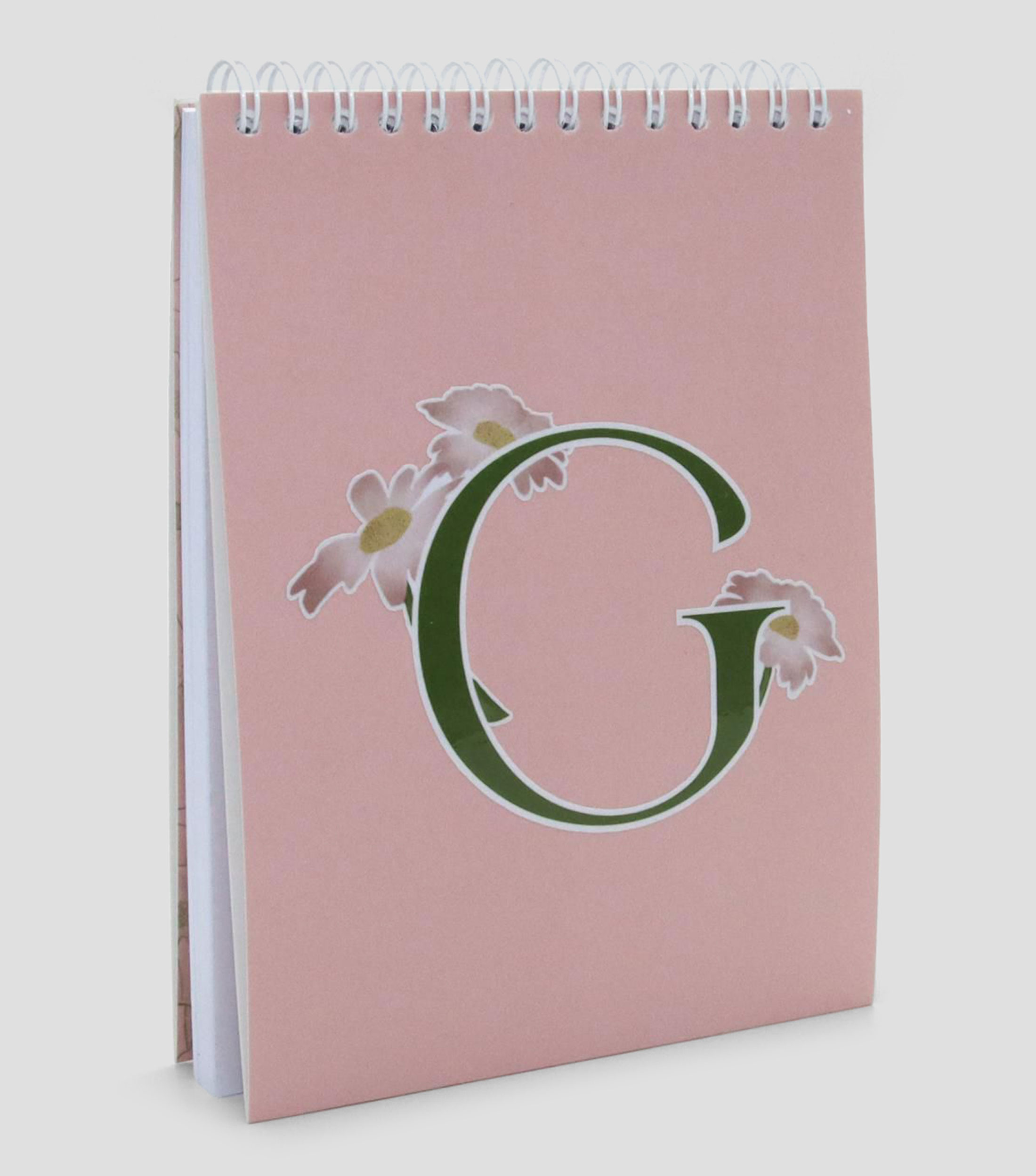 Libreta mediana inicial "G", hojas raya