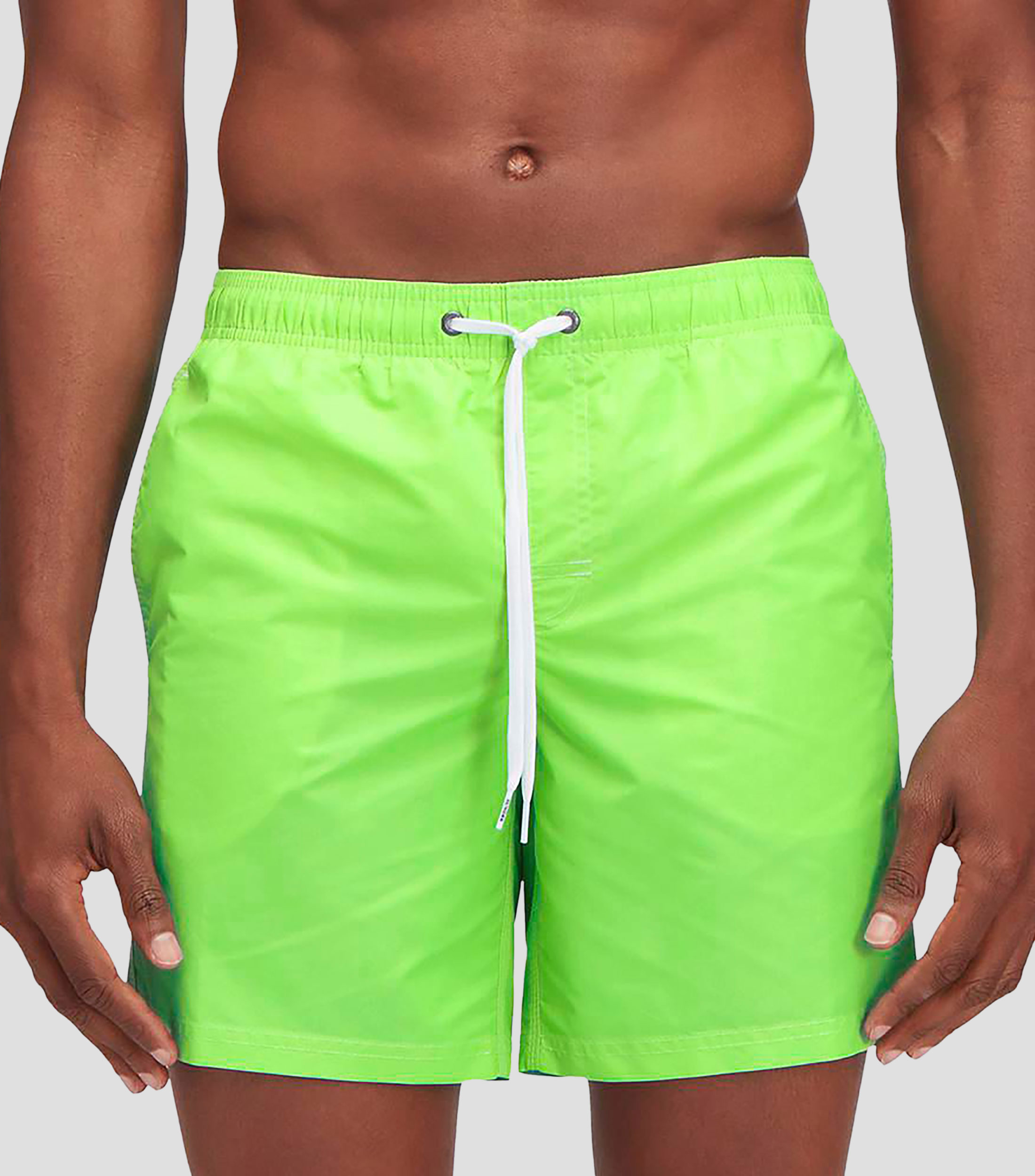 Traje de baño corto liso hombre