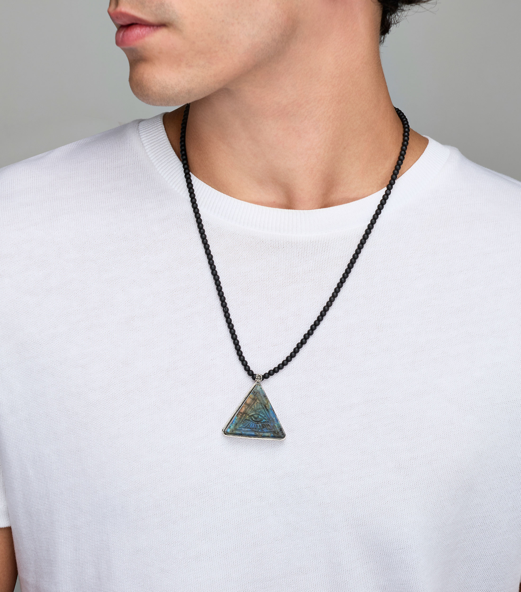 Dije de triangulo con labradorita Hombre