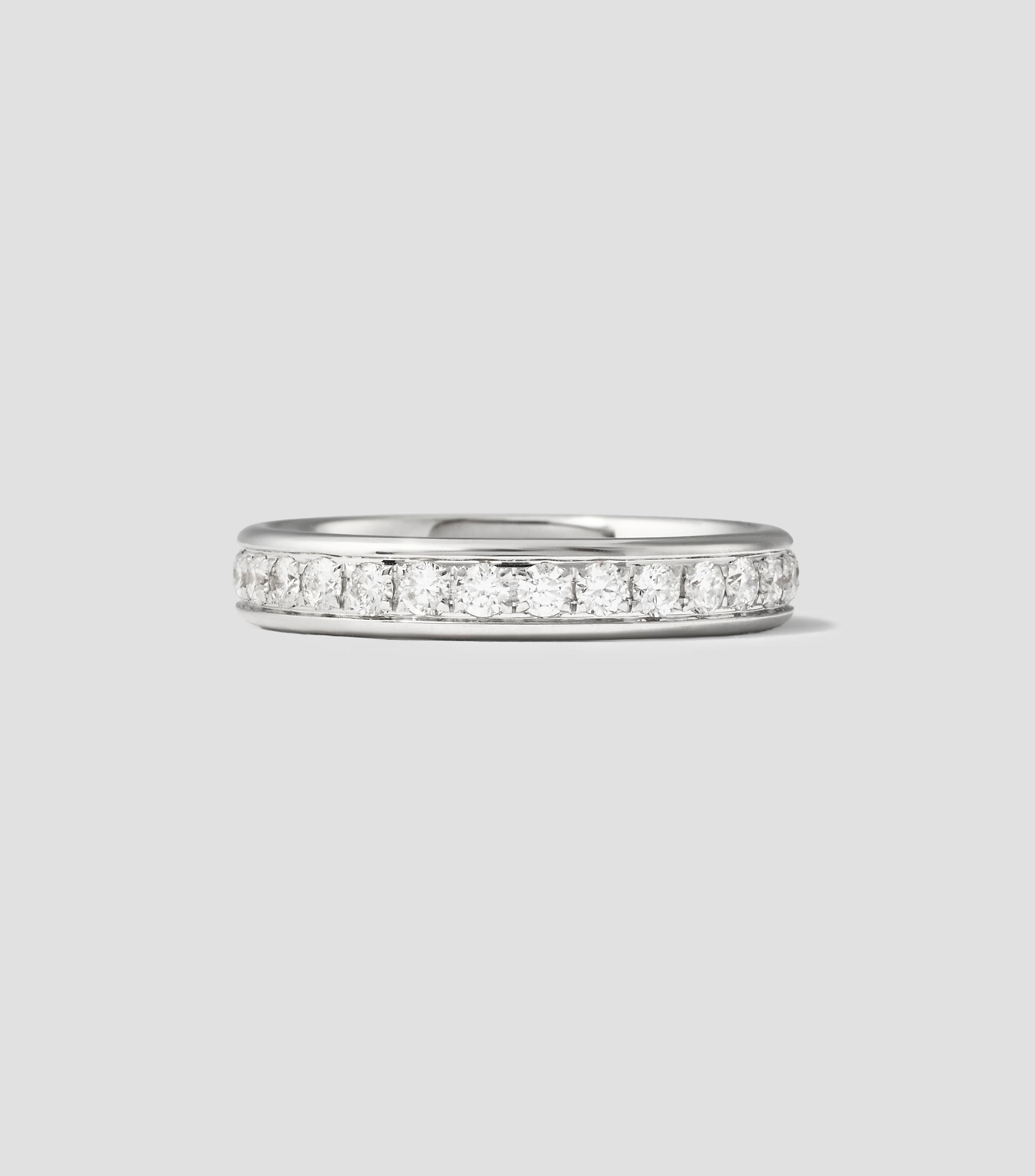 Anillo en oro blanco de 18 kilates con diamantes Mujer