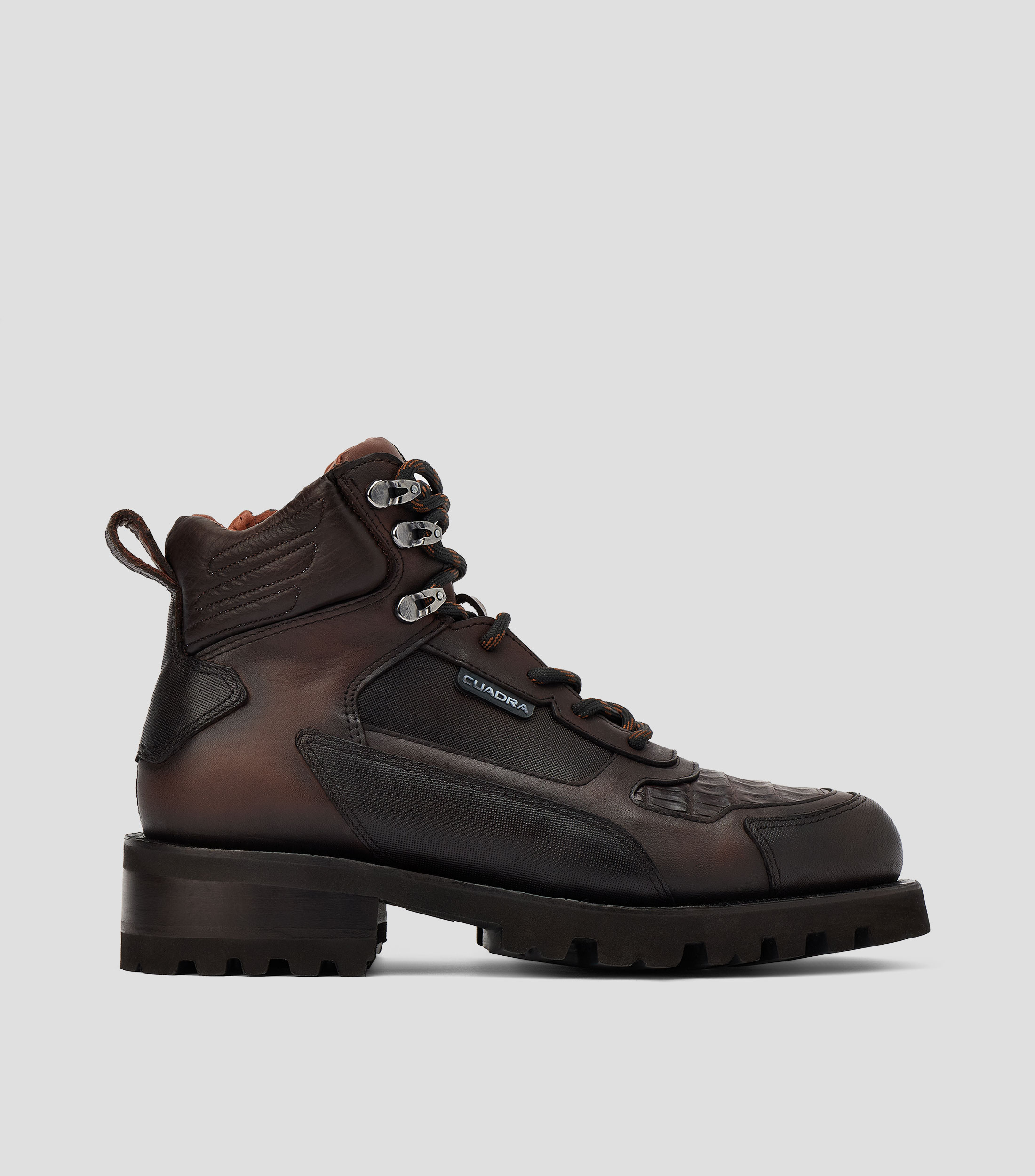 Botas casuales cortas en piel con tacón bajo y ancho Hombre
