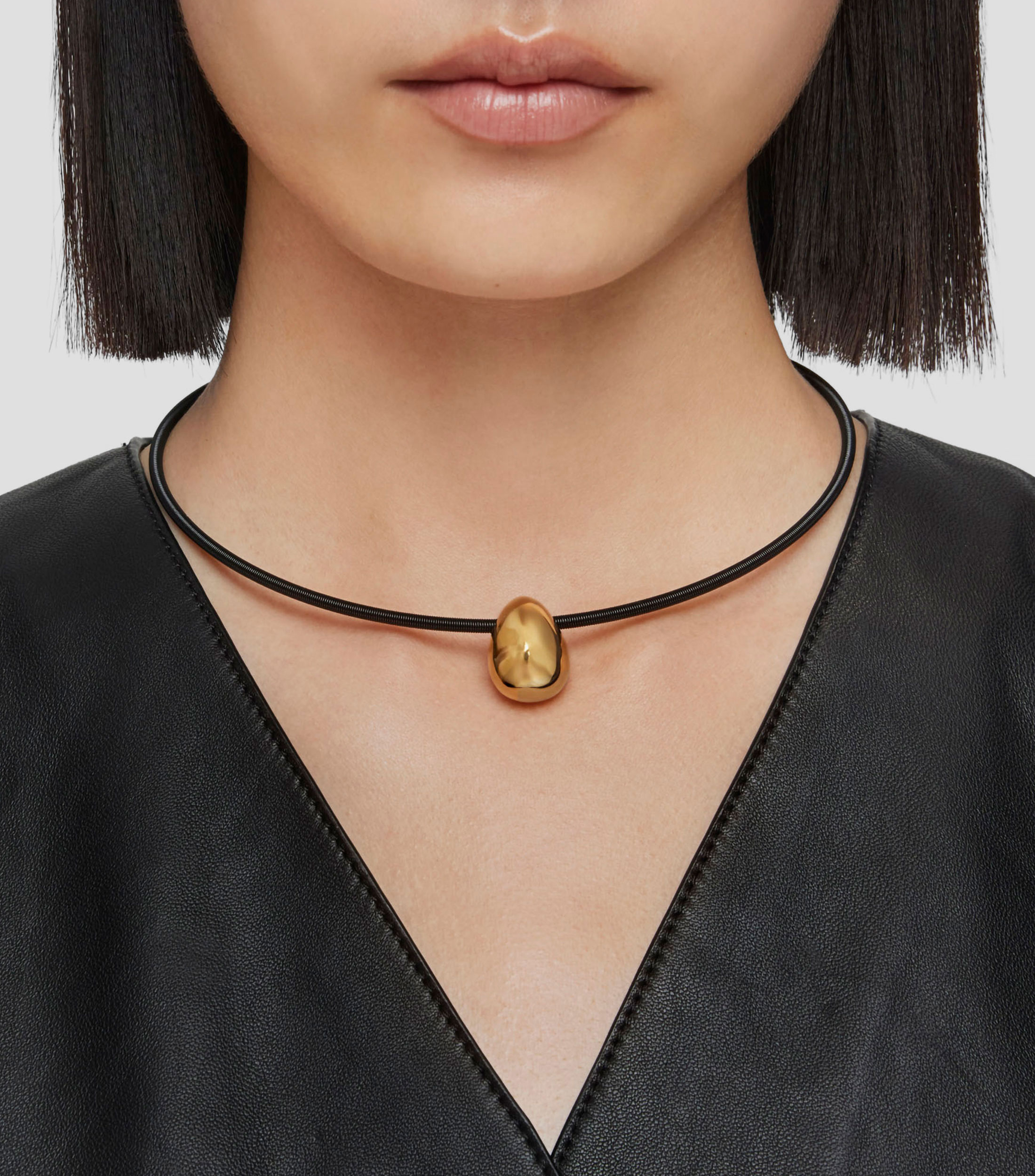 Collar en Acero con Dije en Forma de Lágrima Mujer