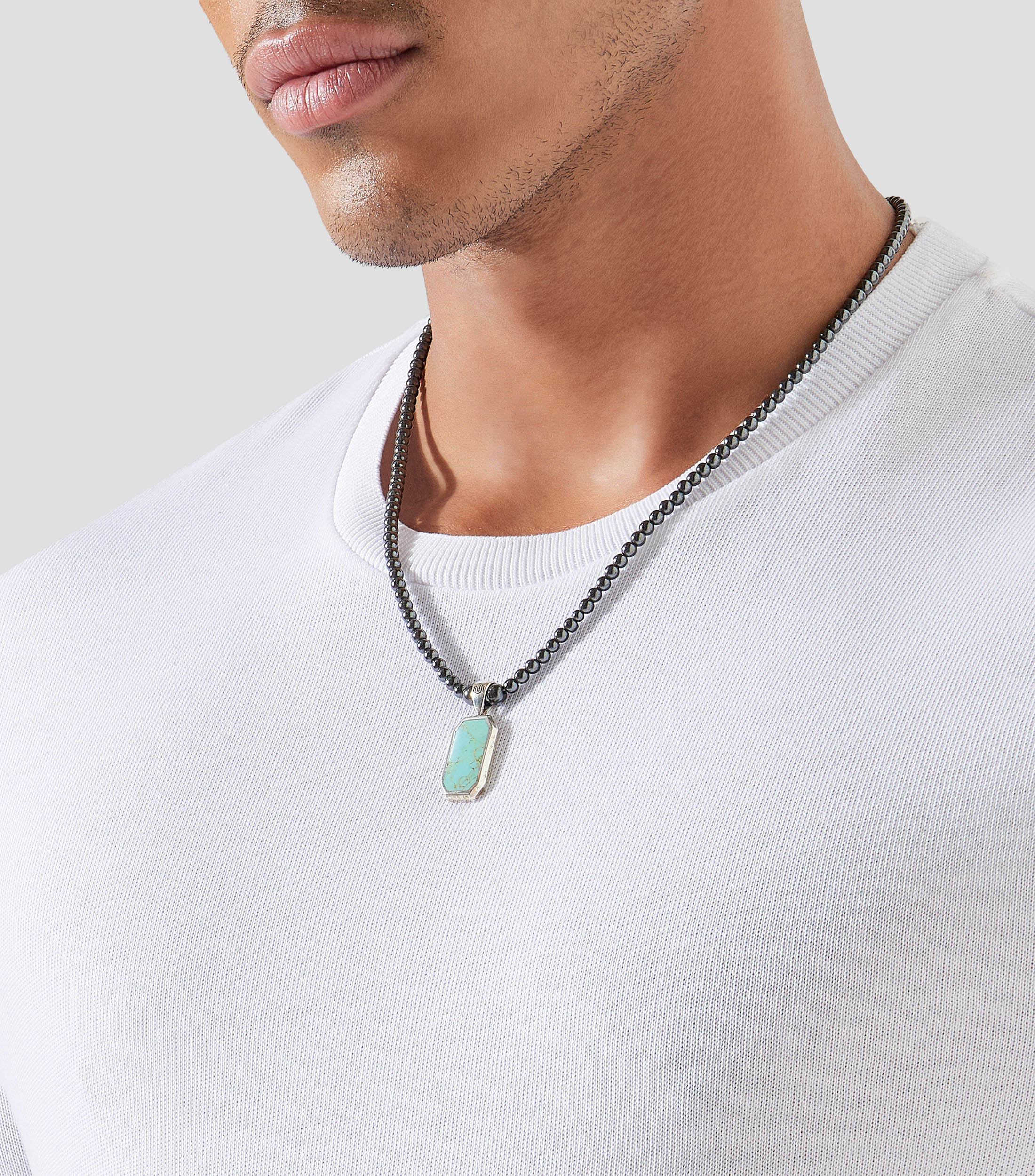 Dije con collar y turquesa Hombre
