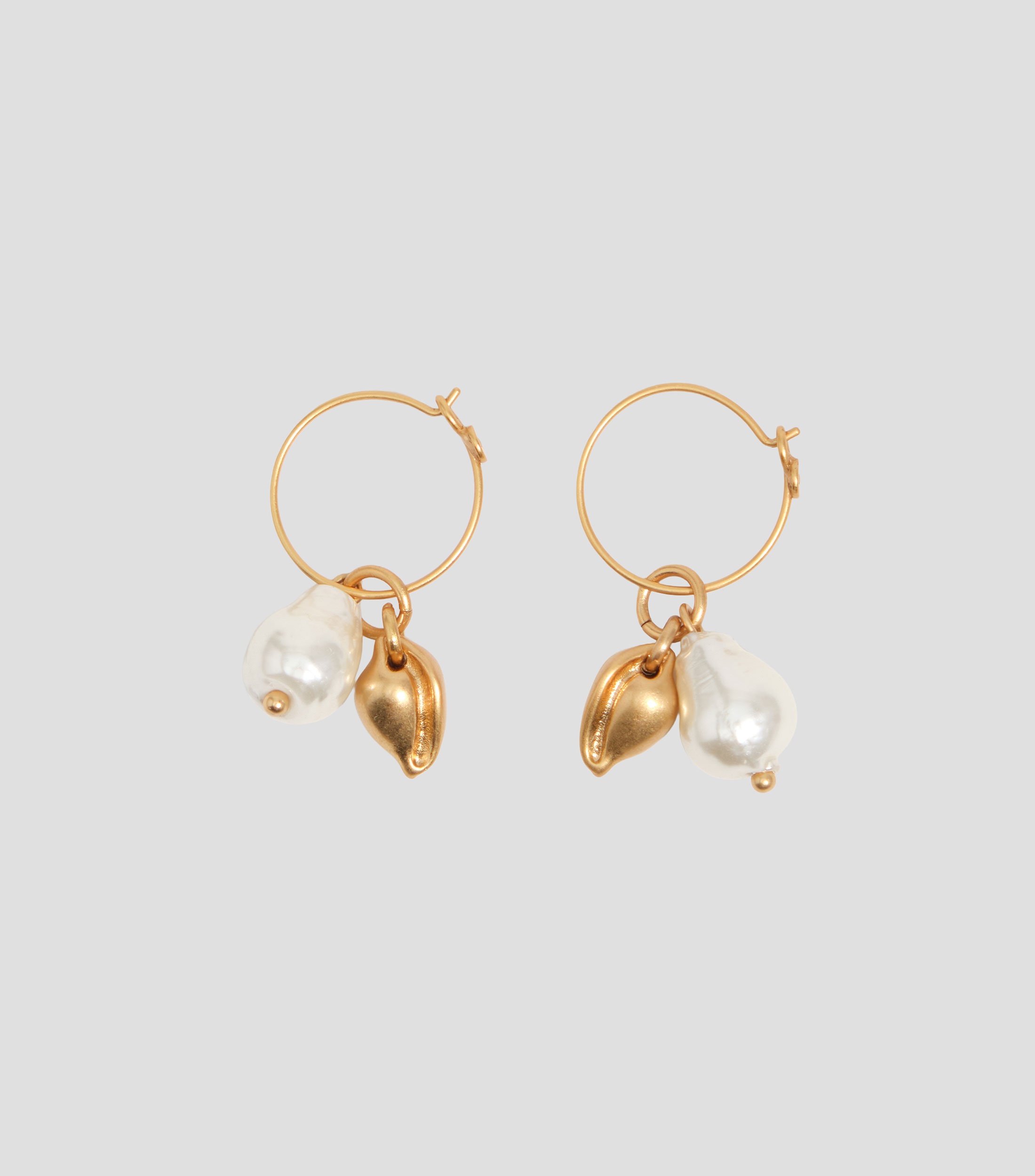 Aretes de aro con perla y caracol en dorado envejecido Mujer