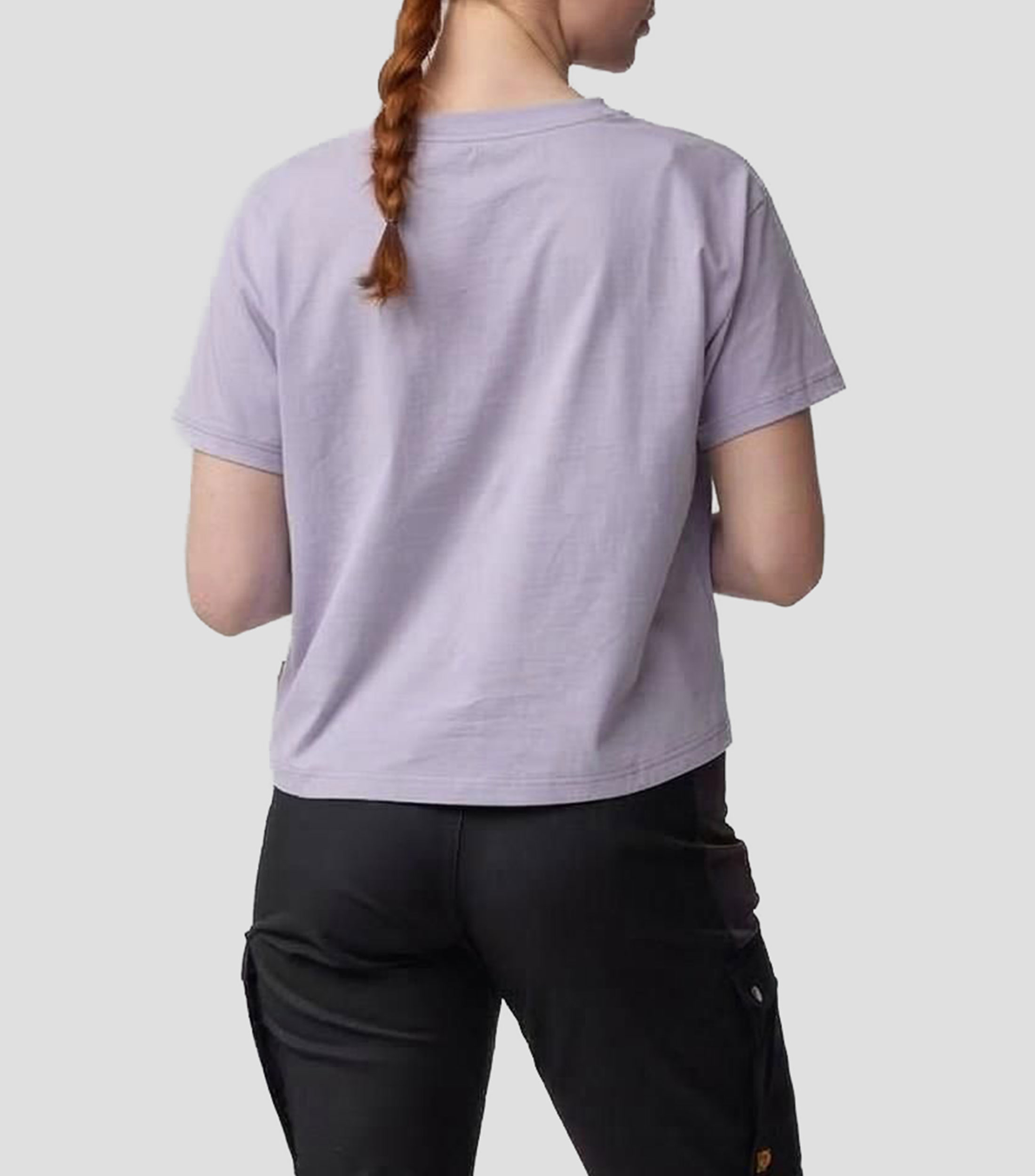 Playera deportiva de cuello redondo y manga corta estampada Mujer