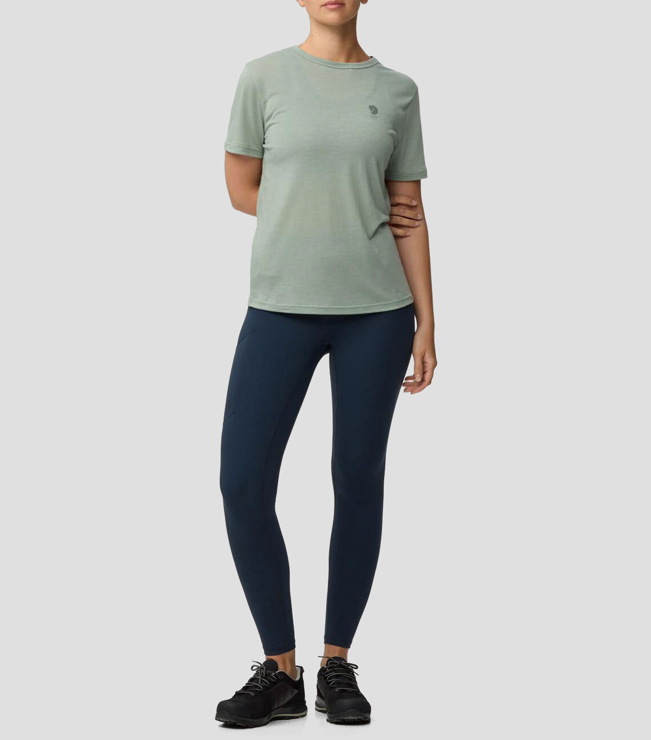 Playera cuello redondo manga corta High Coast lisa Mujer