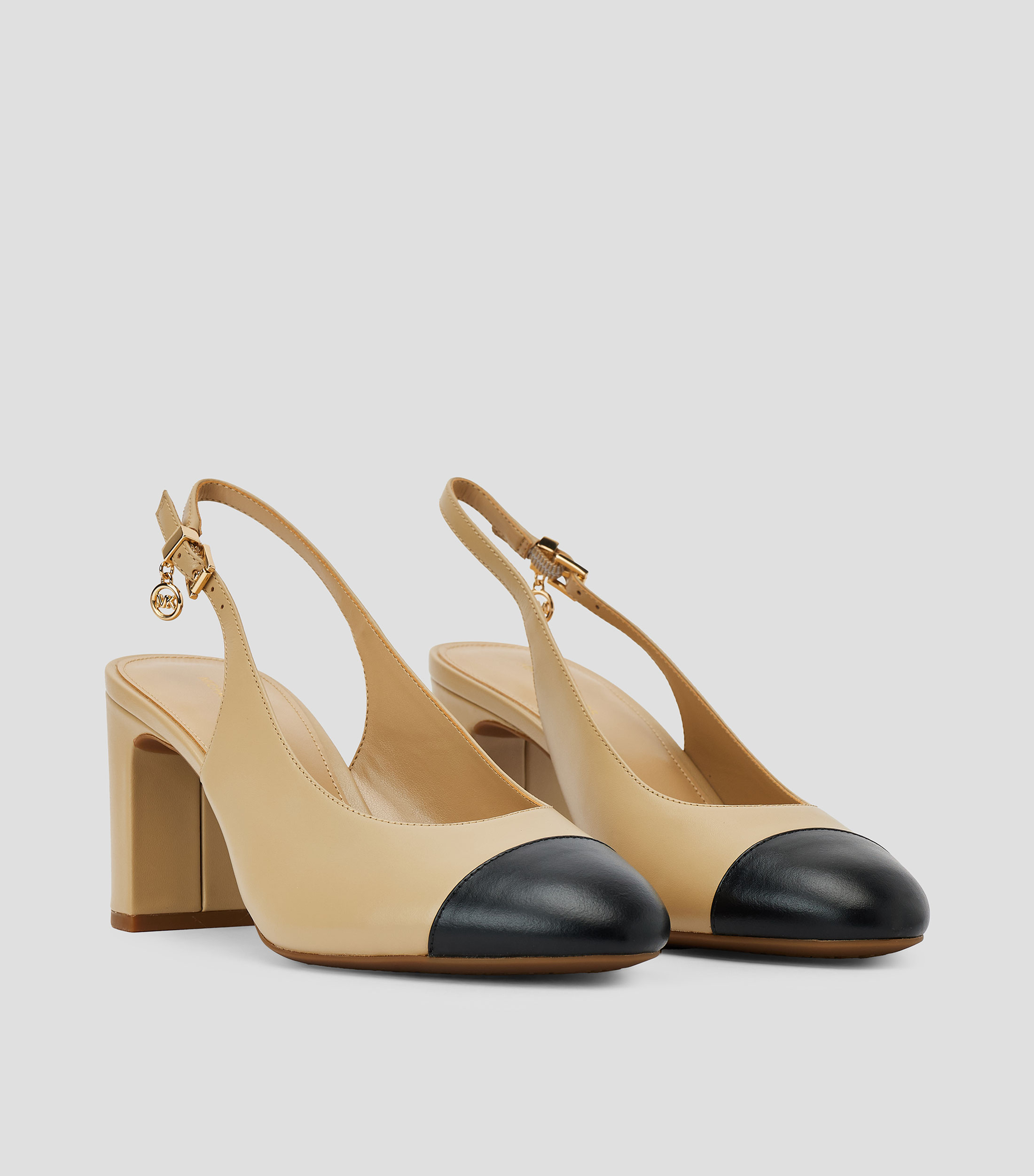 Zapatilla con tacón medio Mujer