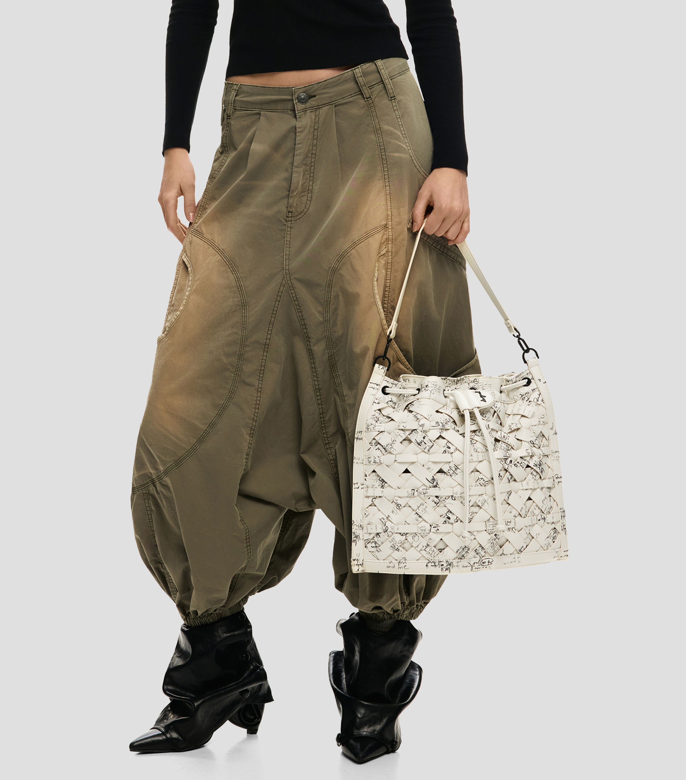 Mochila mediana lettering Mujer