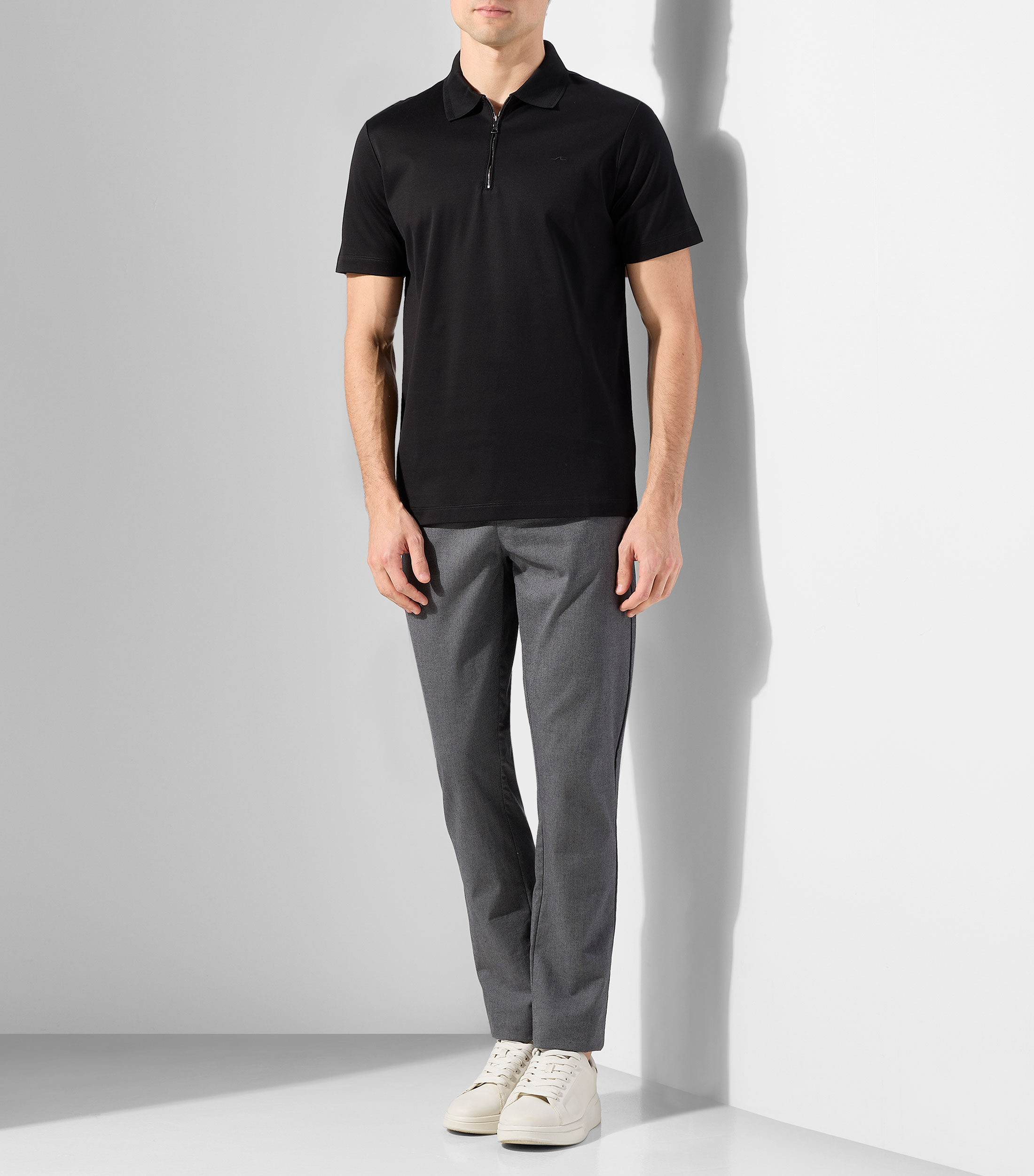 Playera tipo polo con manga corta lisa Hombre