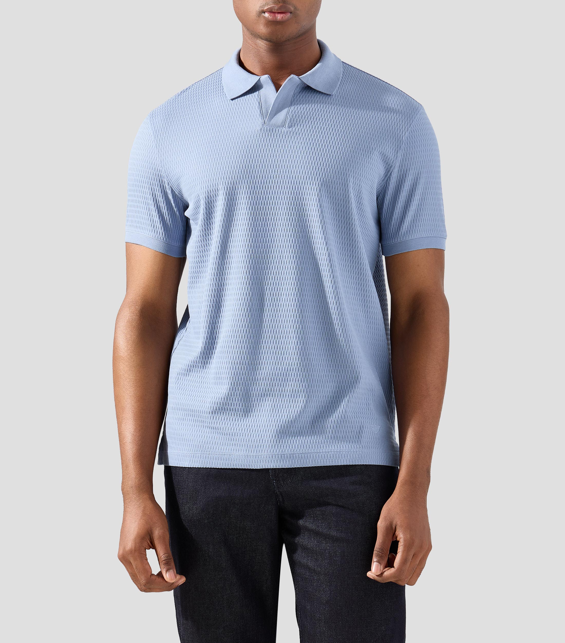 Playera tipo polo manga corta con microdiseños Hombre
