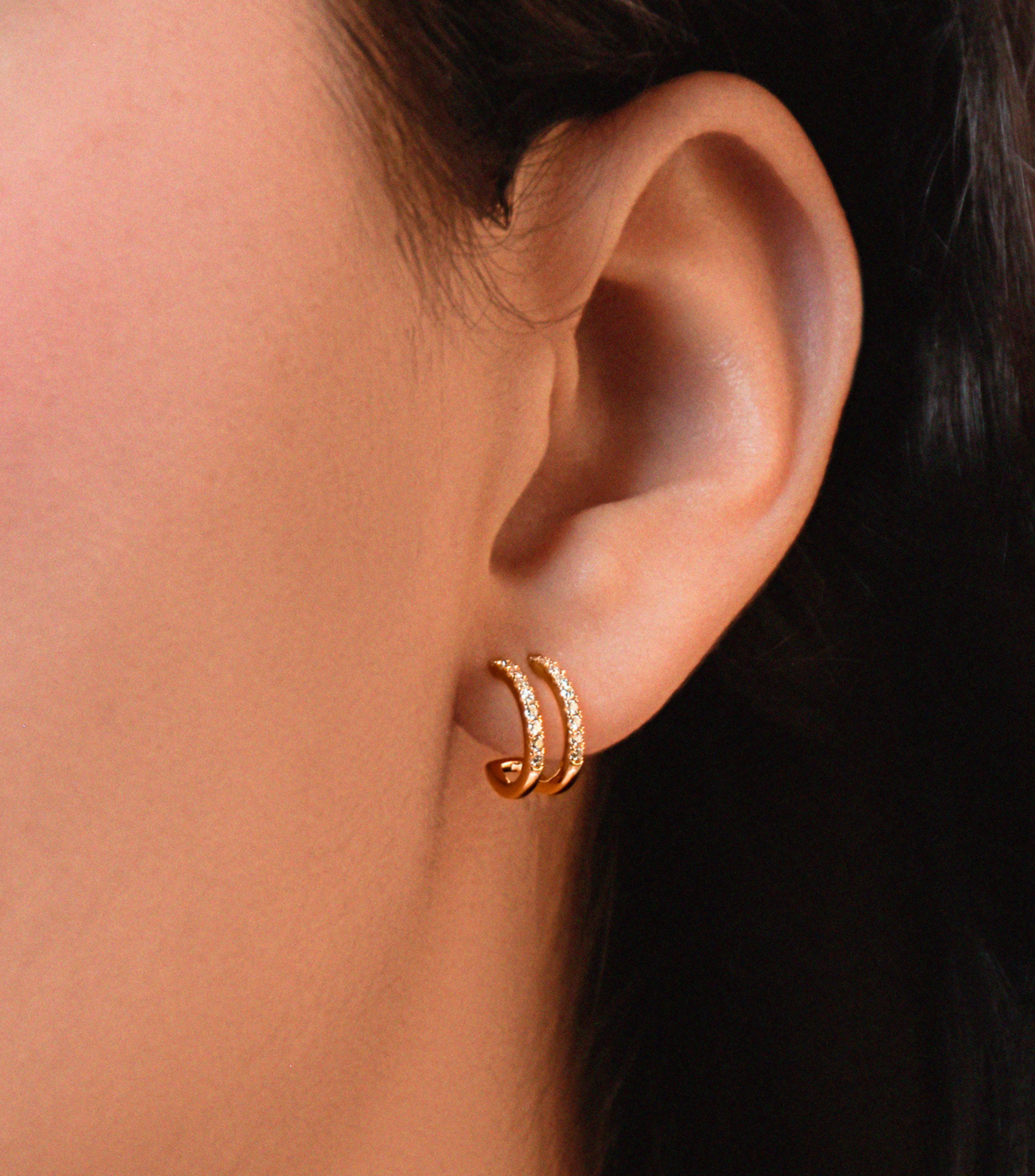 Aretes en Oro amarillo de 18 Kilates con diamantes Mujer