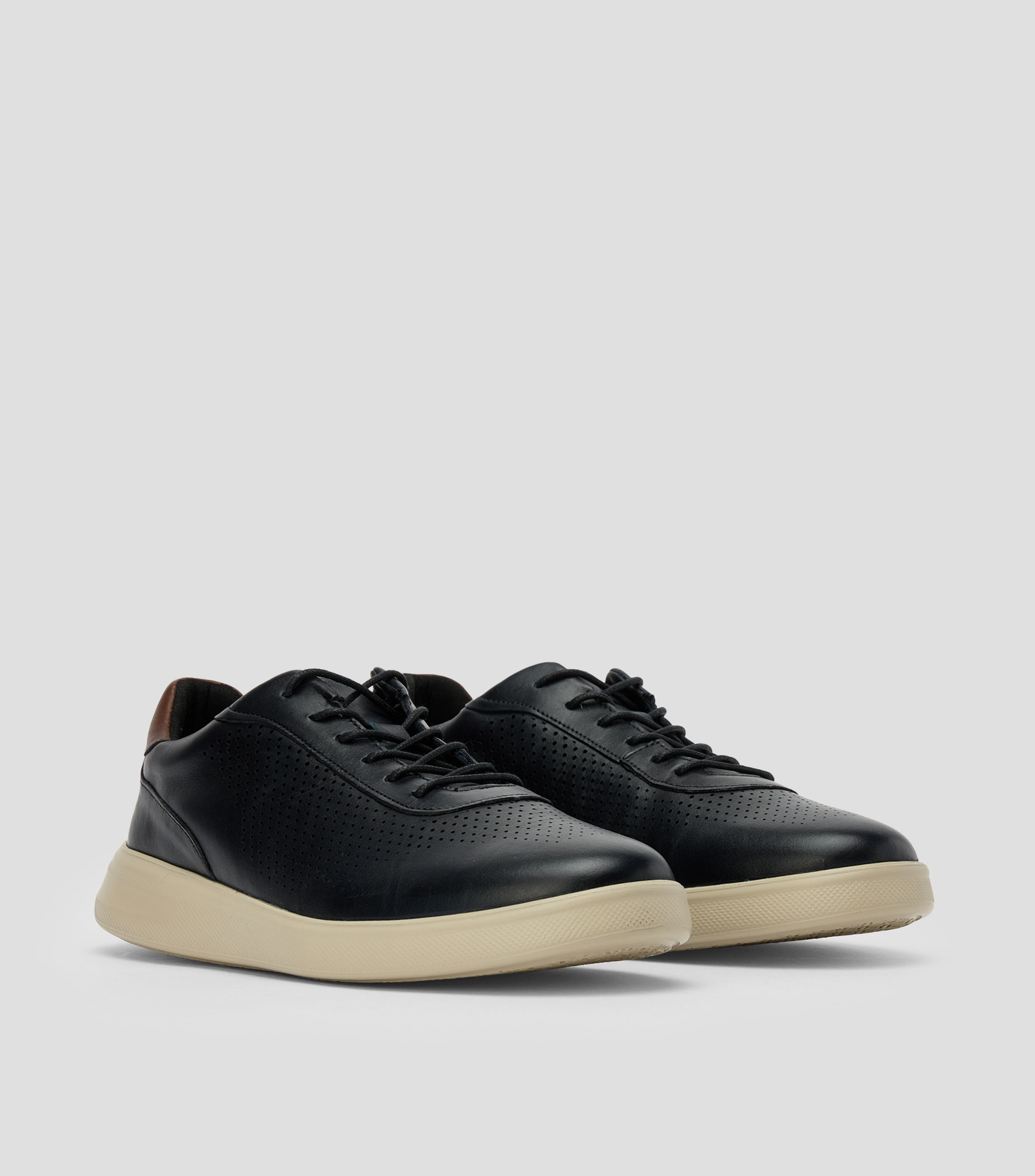 Tenis casuales en piel lisos Hombre