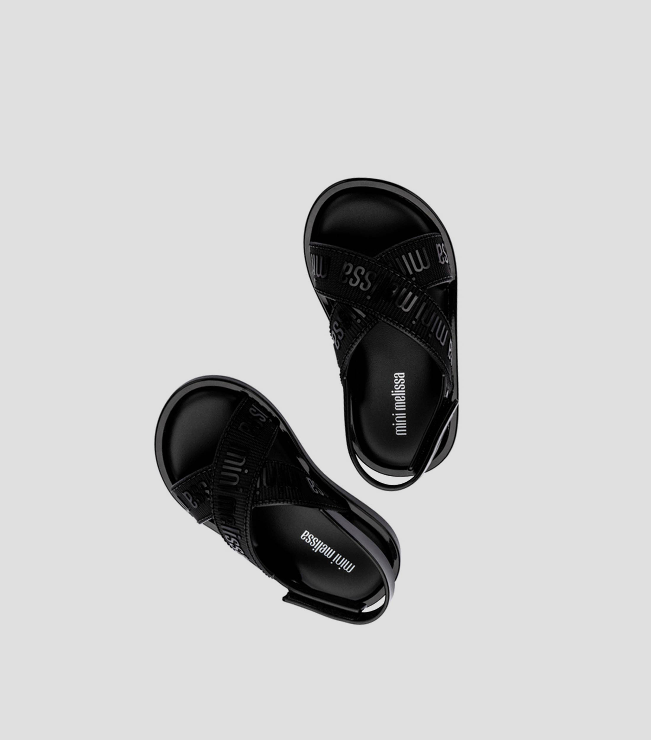 Sandalias planas con velcro Niña