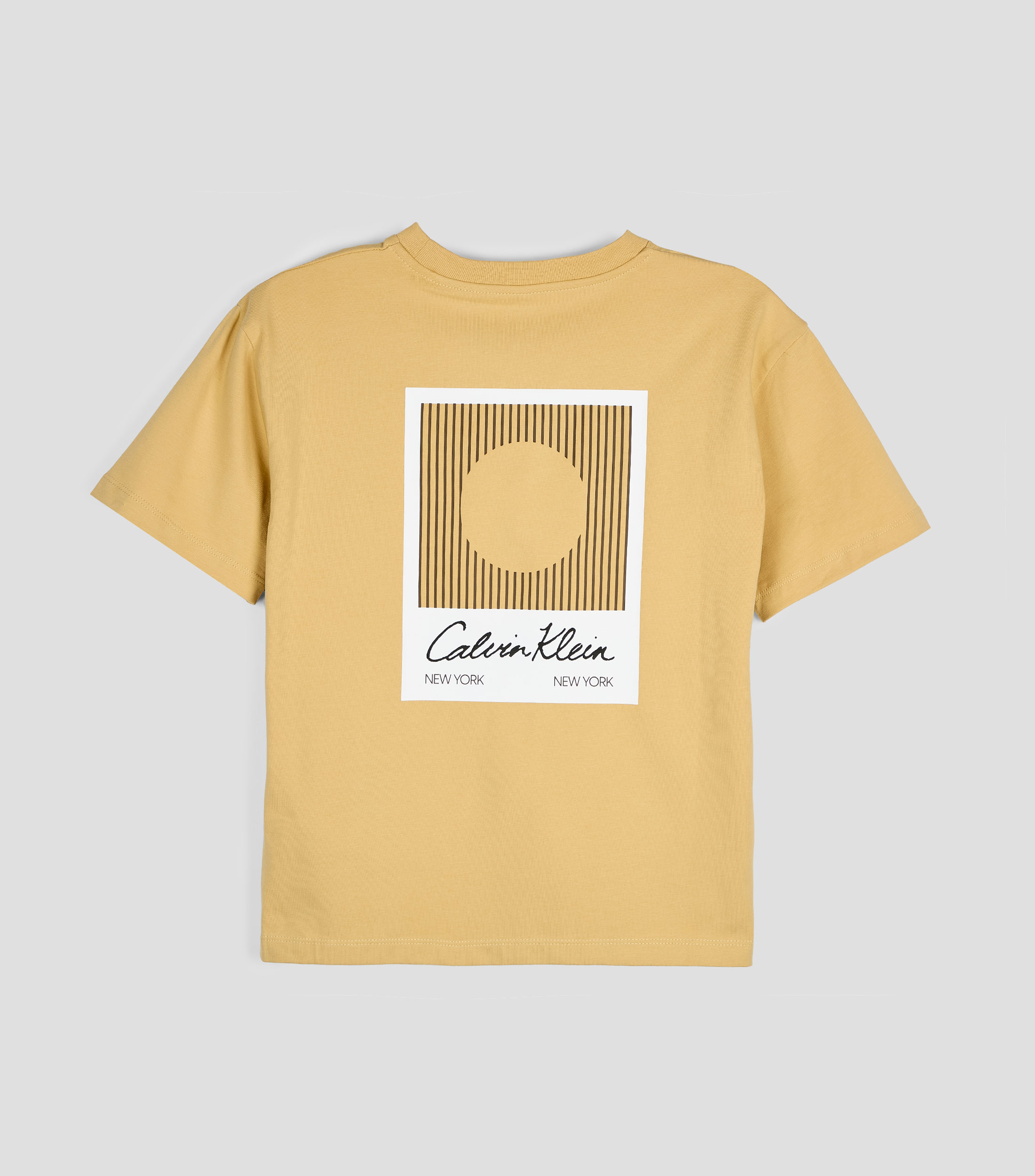 Playera cuello redondo manga corta estampada Niño