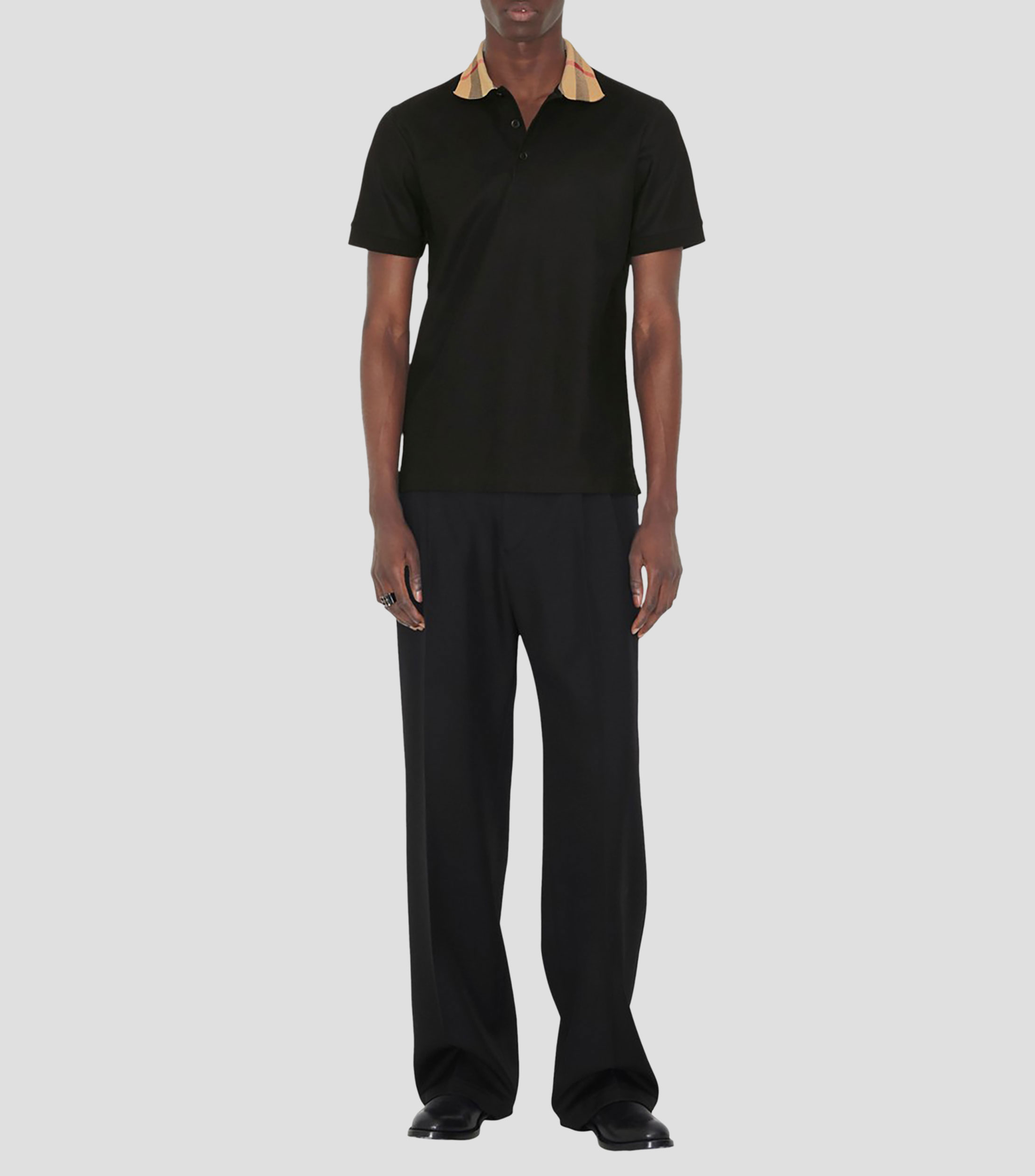 Playera tipo polo de manga corta lisa Hombre