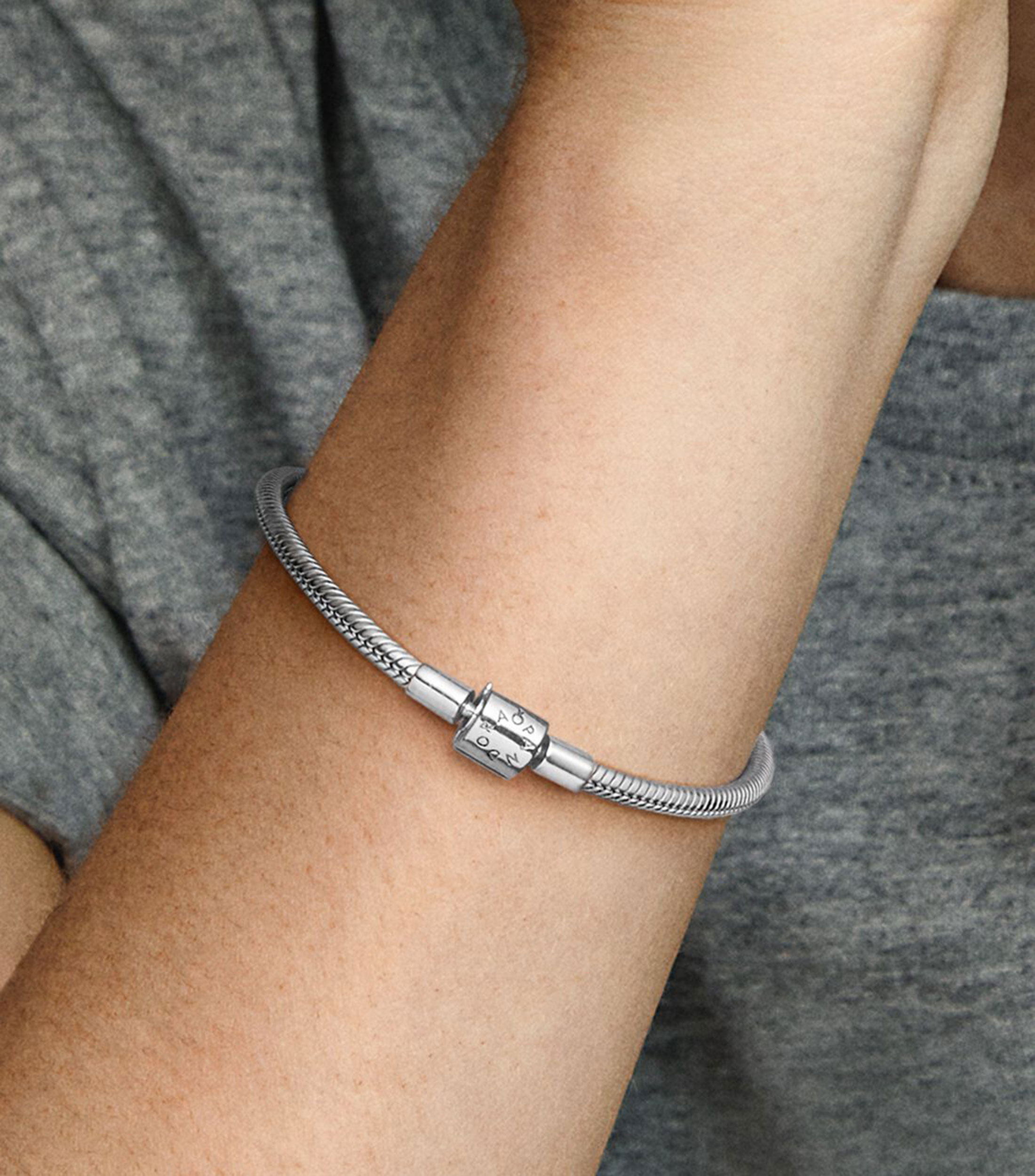 Brazalete en Plata Barrel Clasp Snake Mujer