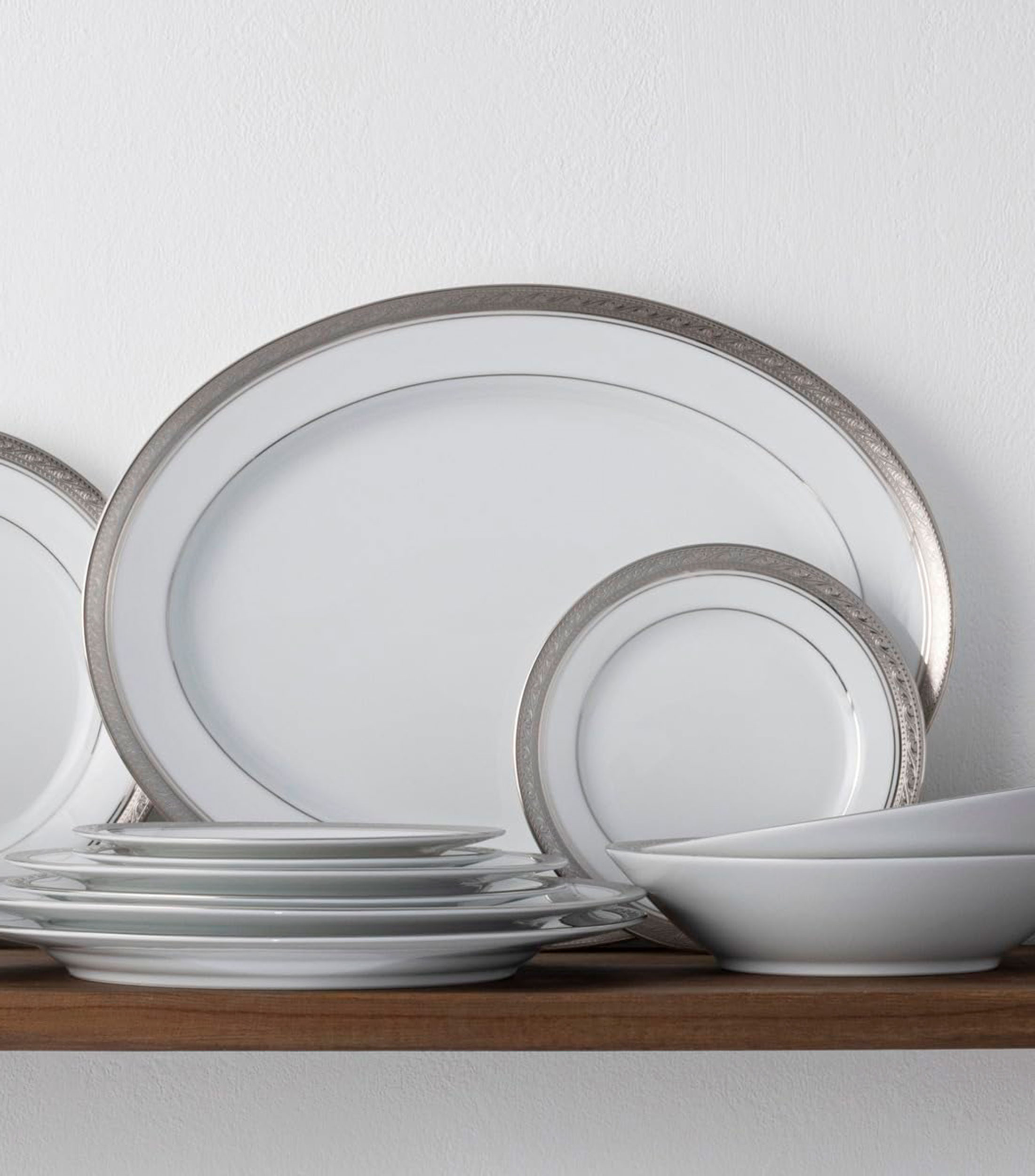Platón Oval Crestwood Platinum