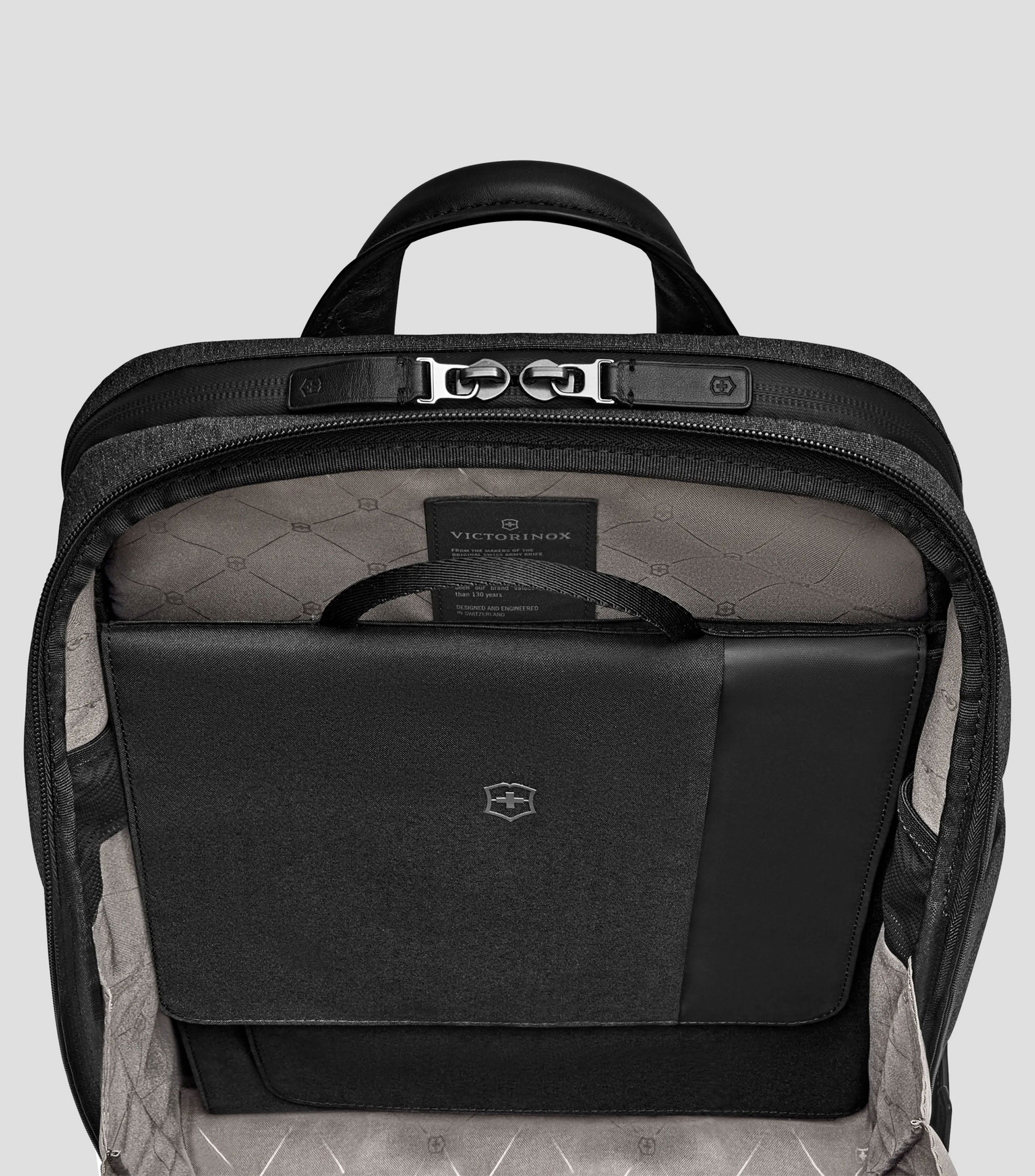 Estuche pequeño de viaje