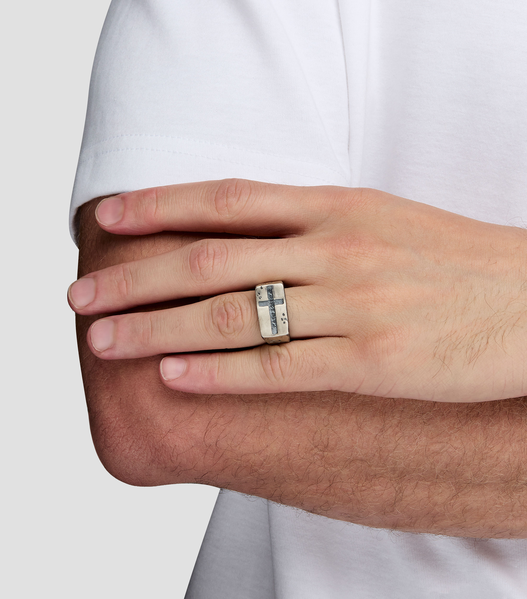 Anillo Horizontal con Cruz Hombre