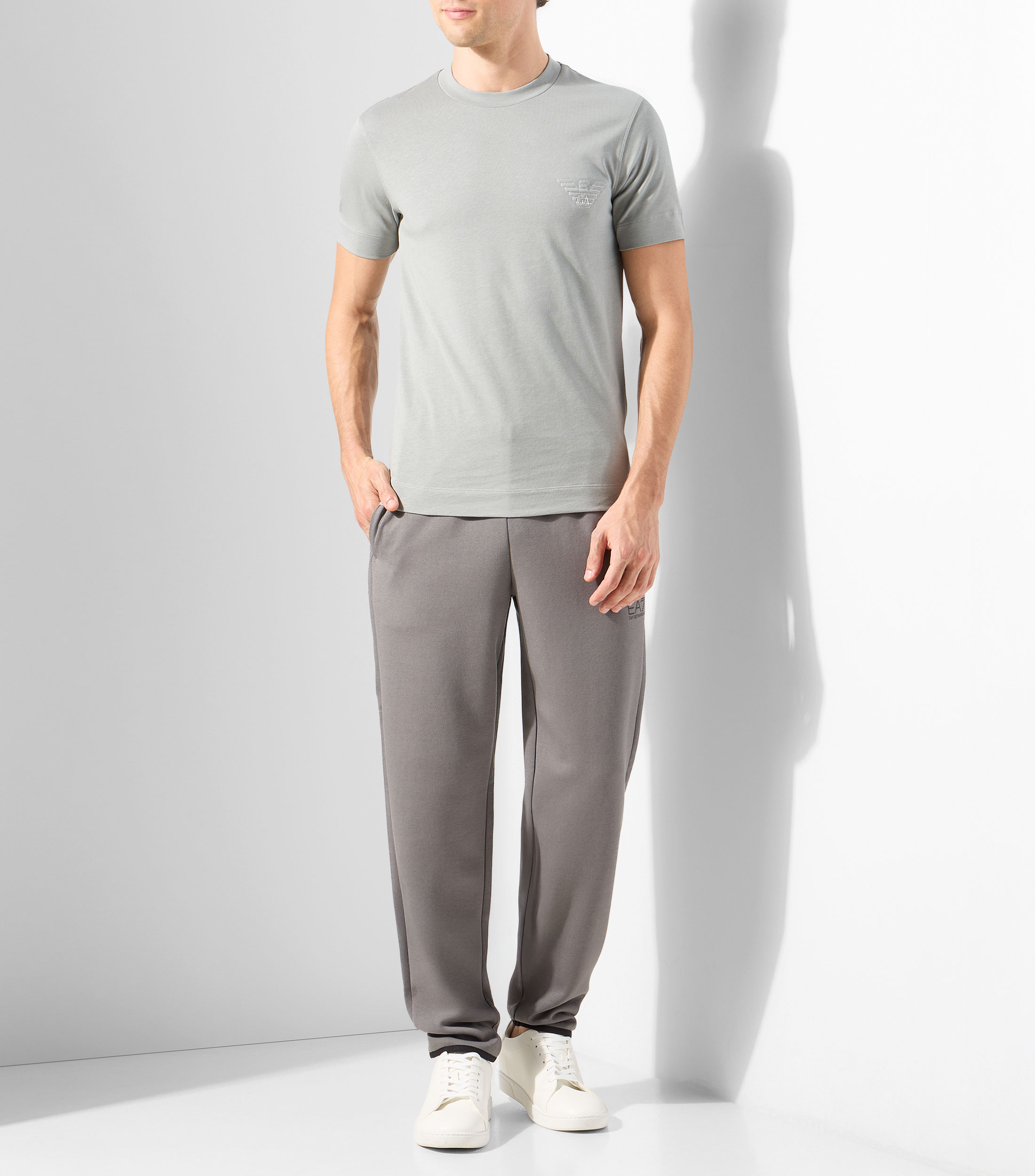 Playera cuello redondo manga corta lisa Hombre
