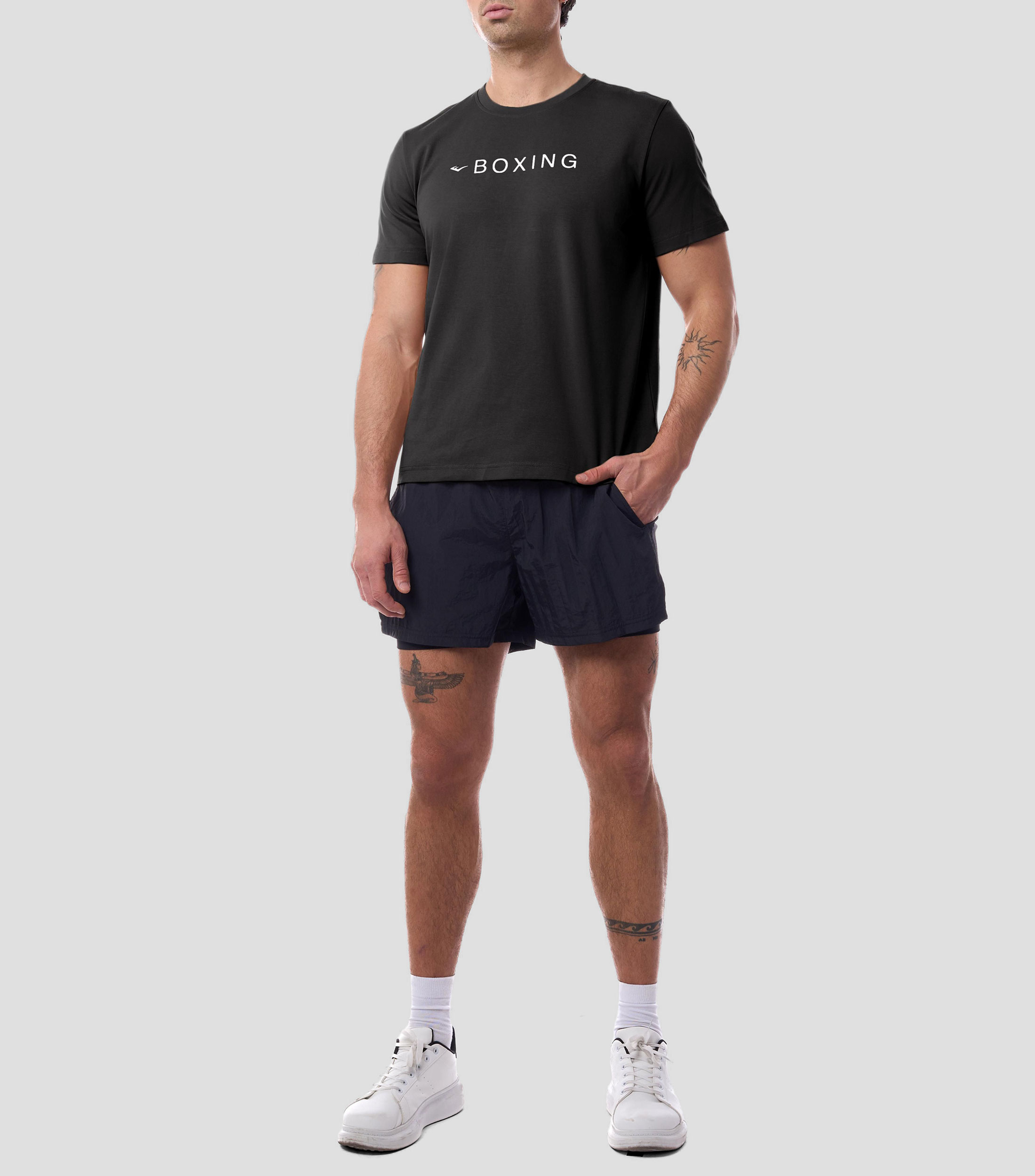 Playera para entrenamiento de cuello redondo y manga corta con estampado lisa Hombre