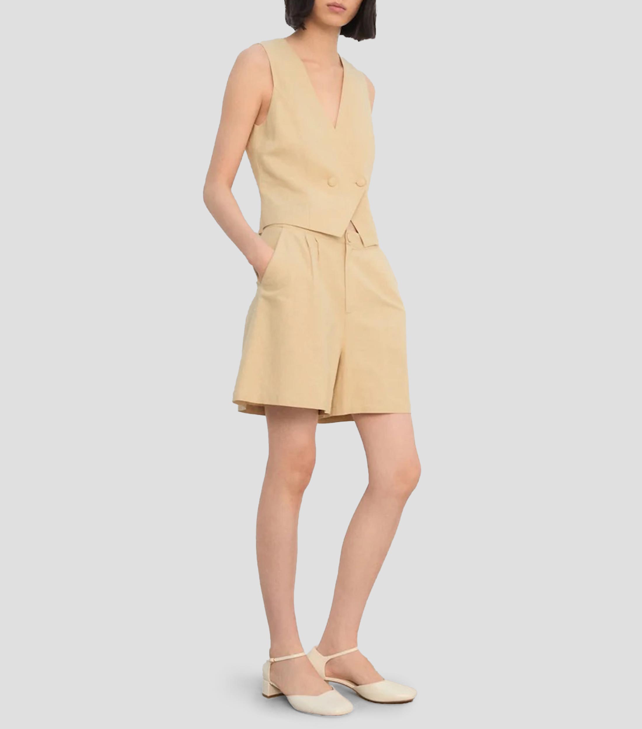 Short liso Mujer