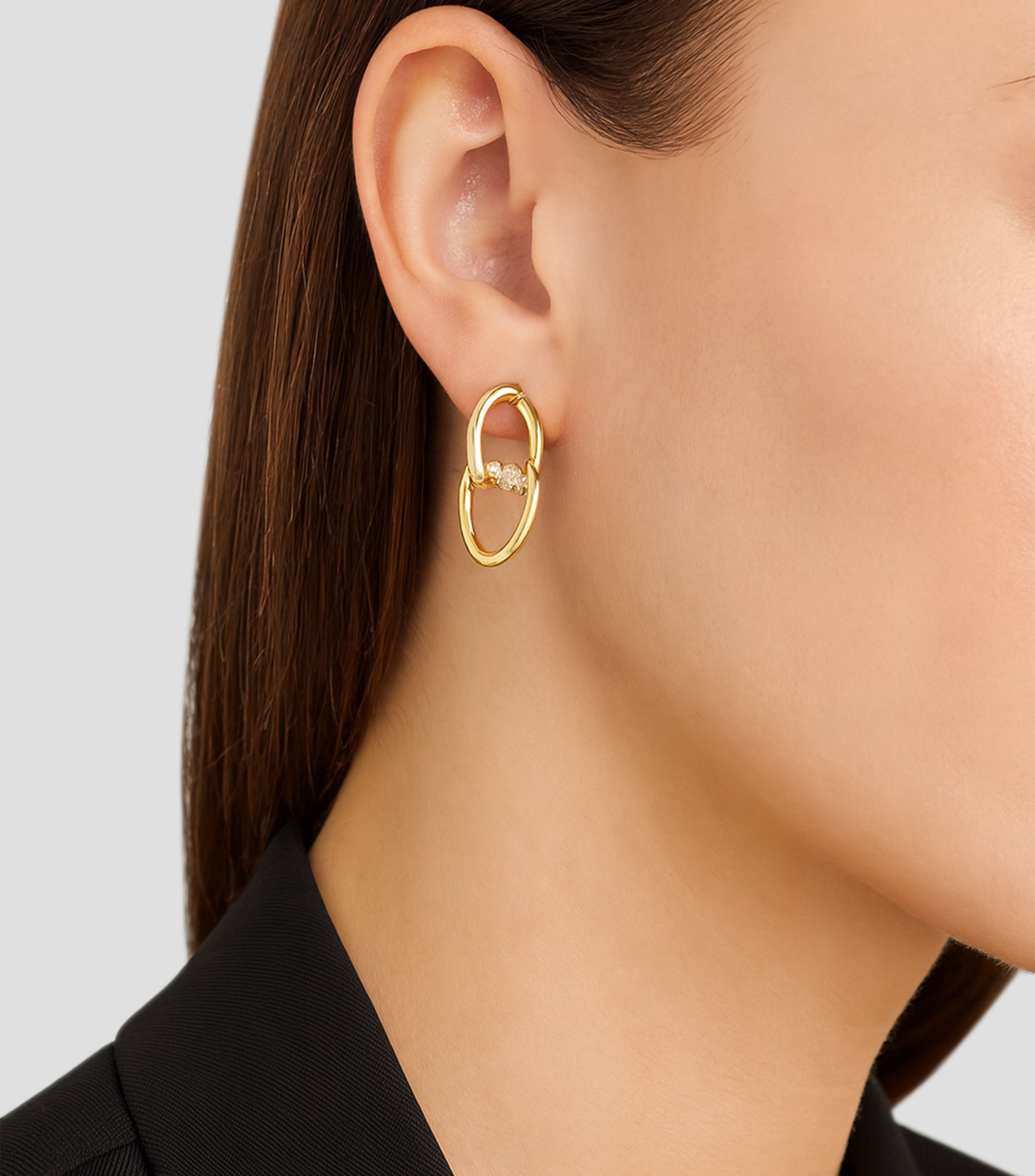 Aretes Entrelazados con Incrustación Mujer