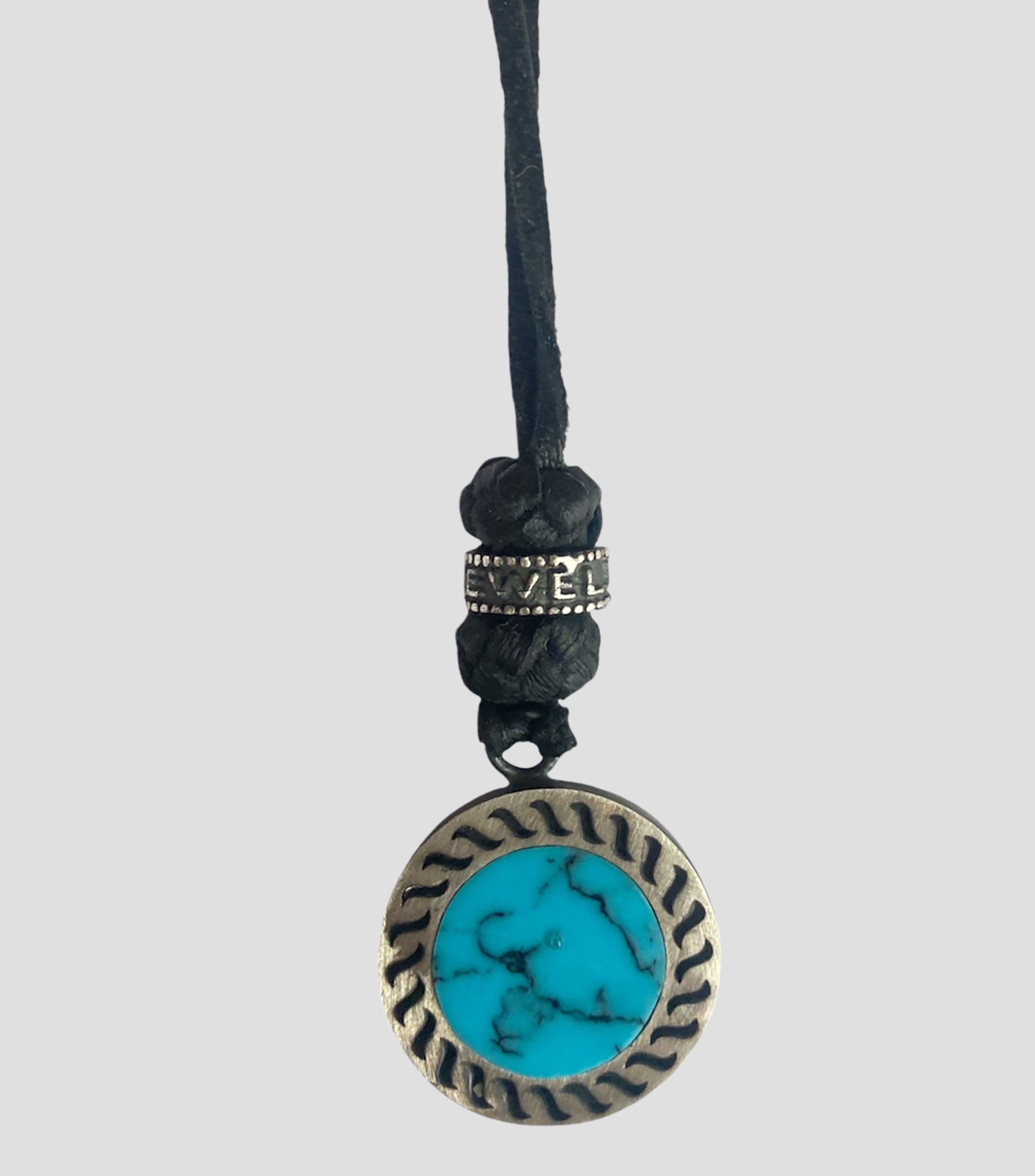 Collar con Amuleto Hombre