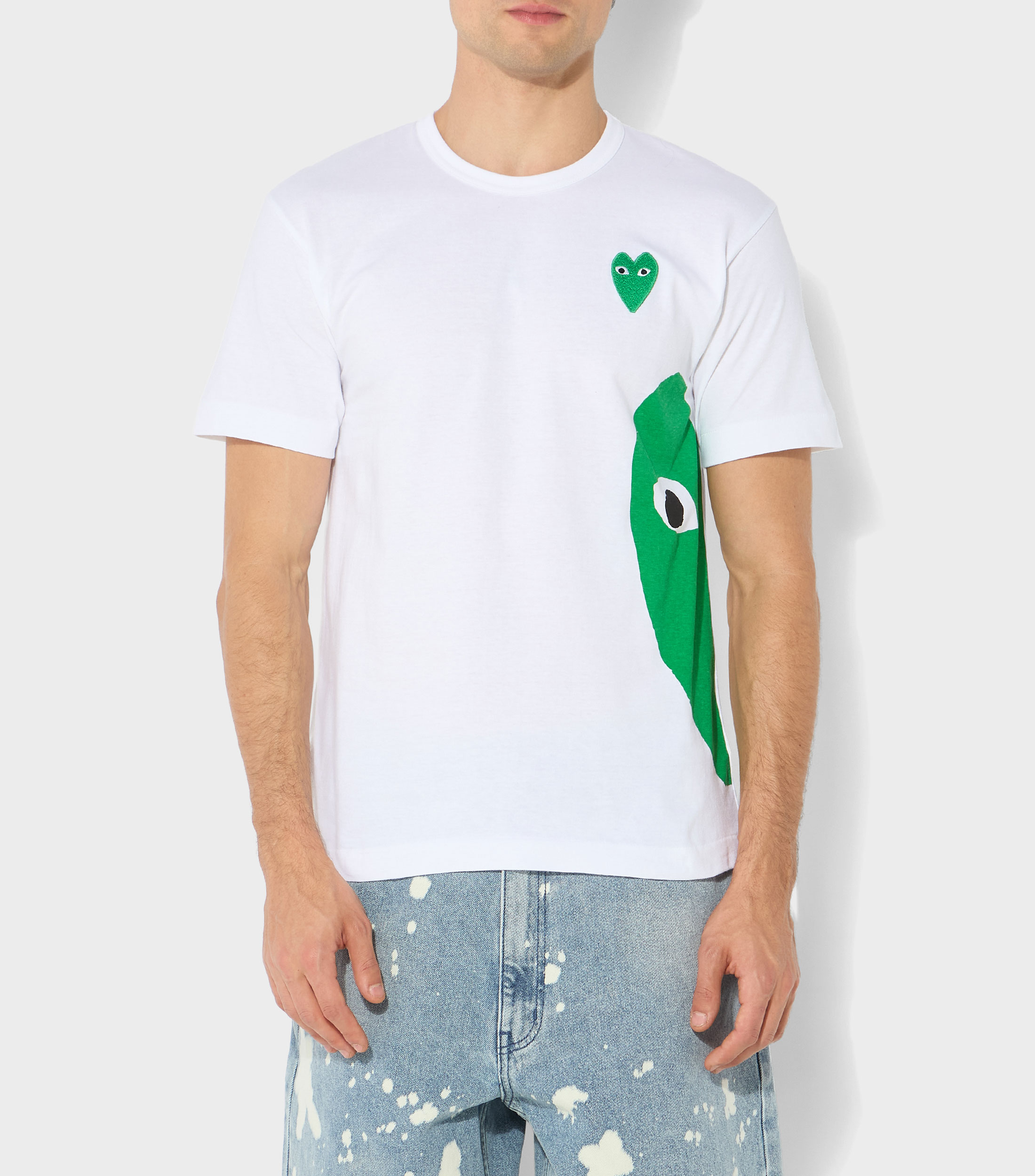 Playera cuello redondo manga corta con corazon Hombre