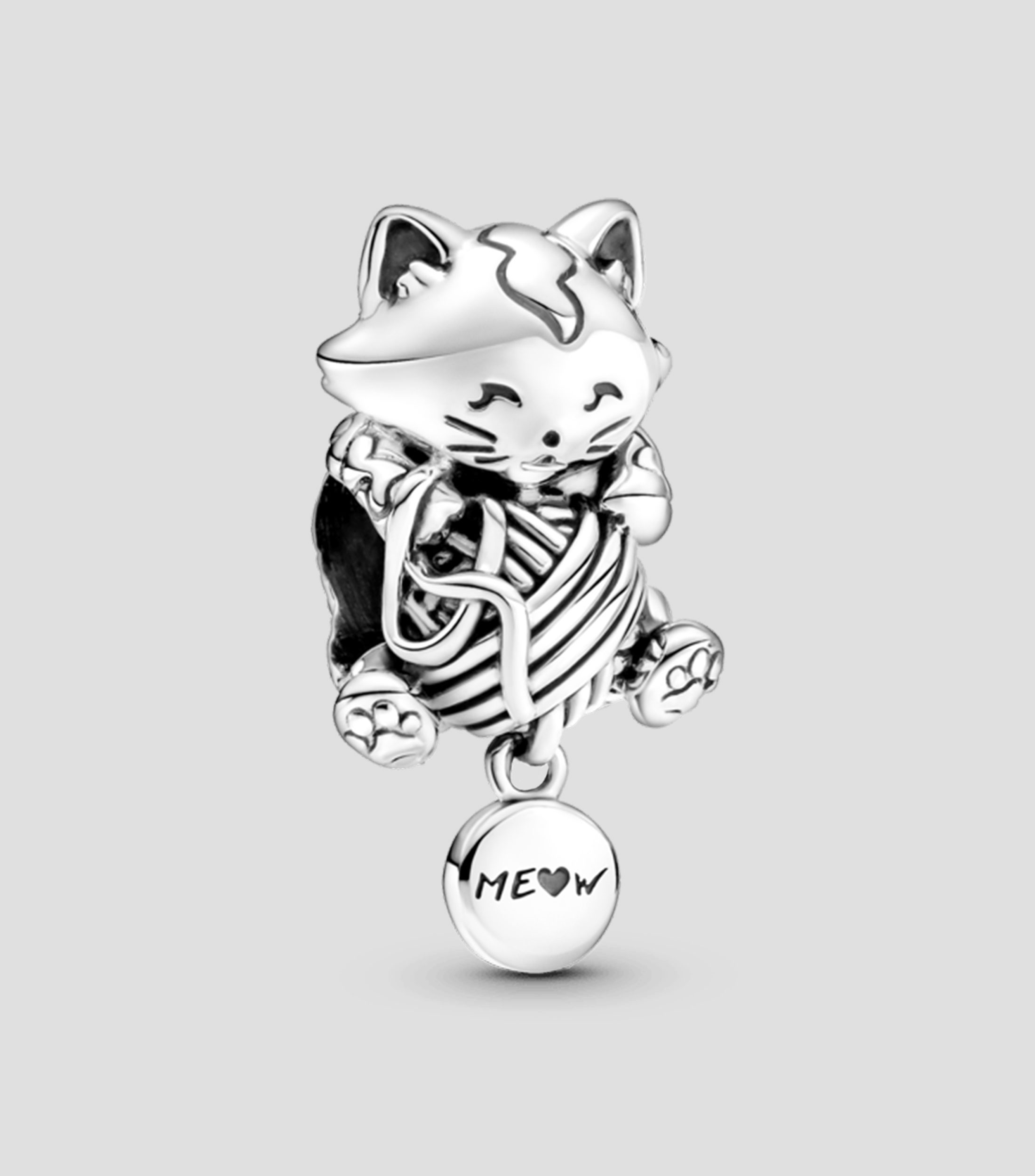 Charm Gatito y Bola de Estambre en plata Moments Mujer