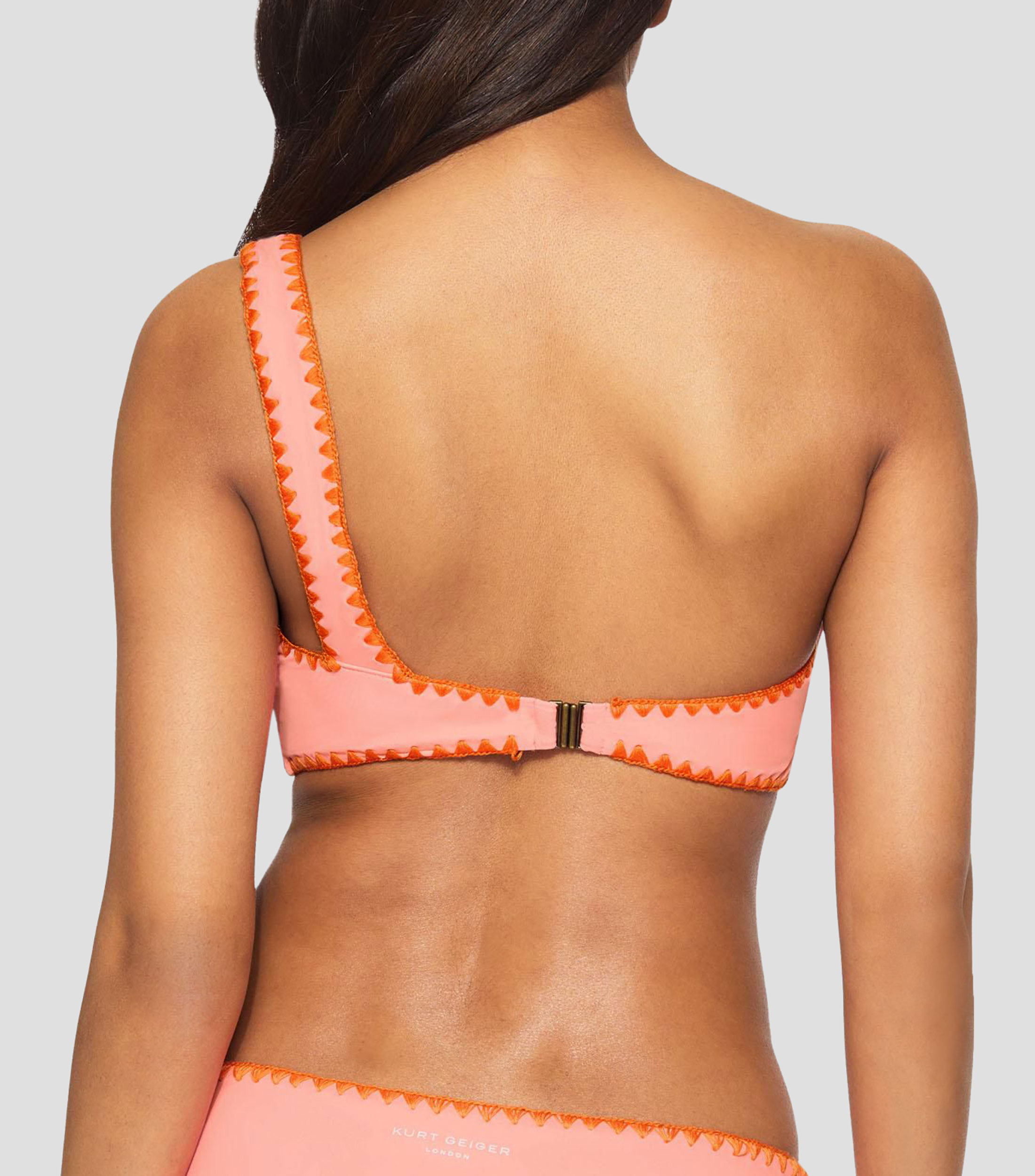 Bikini Top liso Mujer