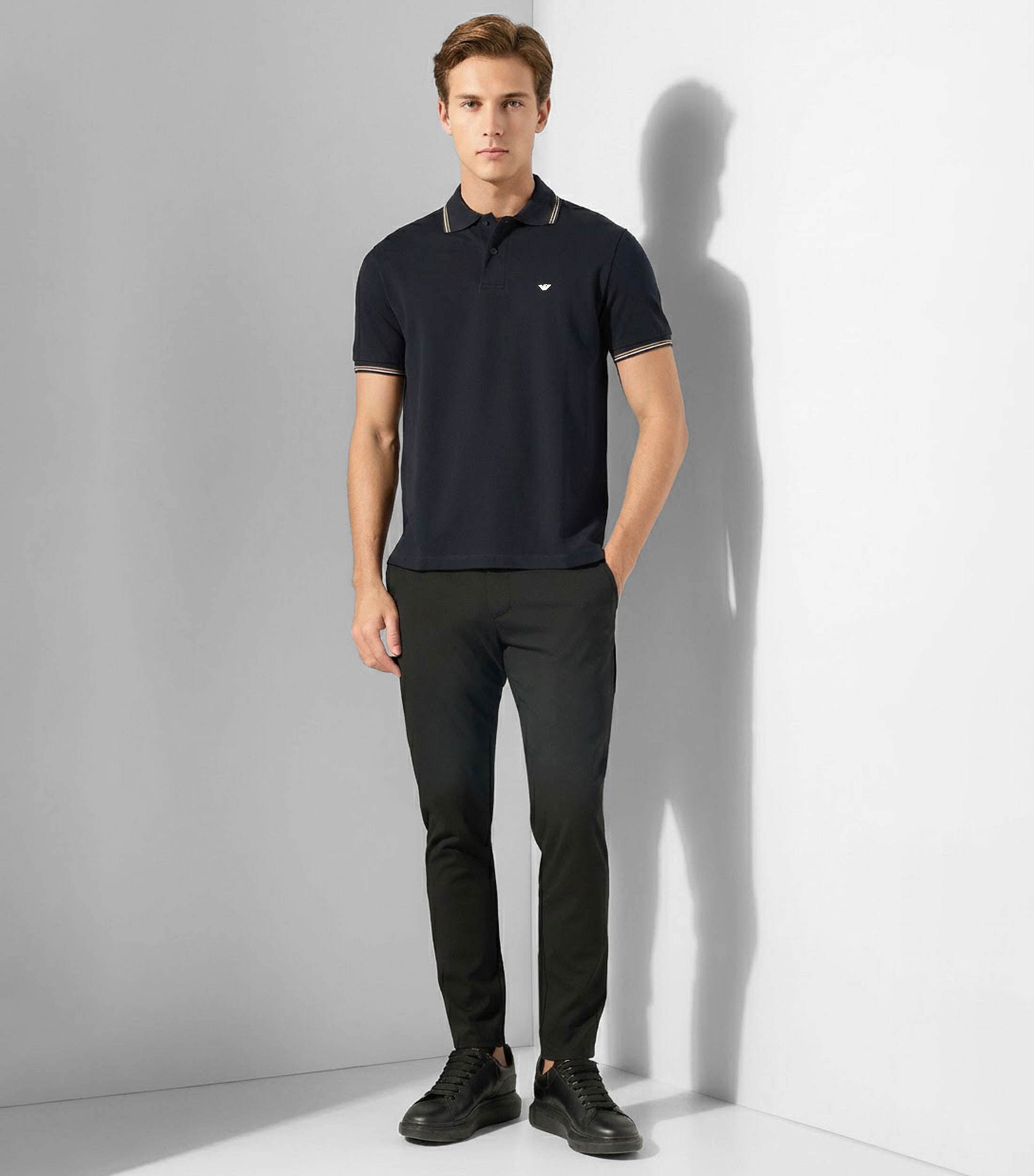 Playera tipo polo con manga corta lisa Hombre