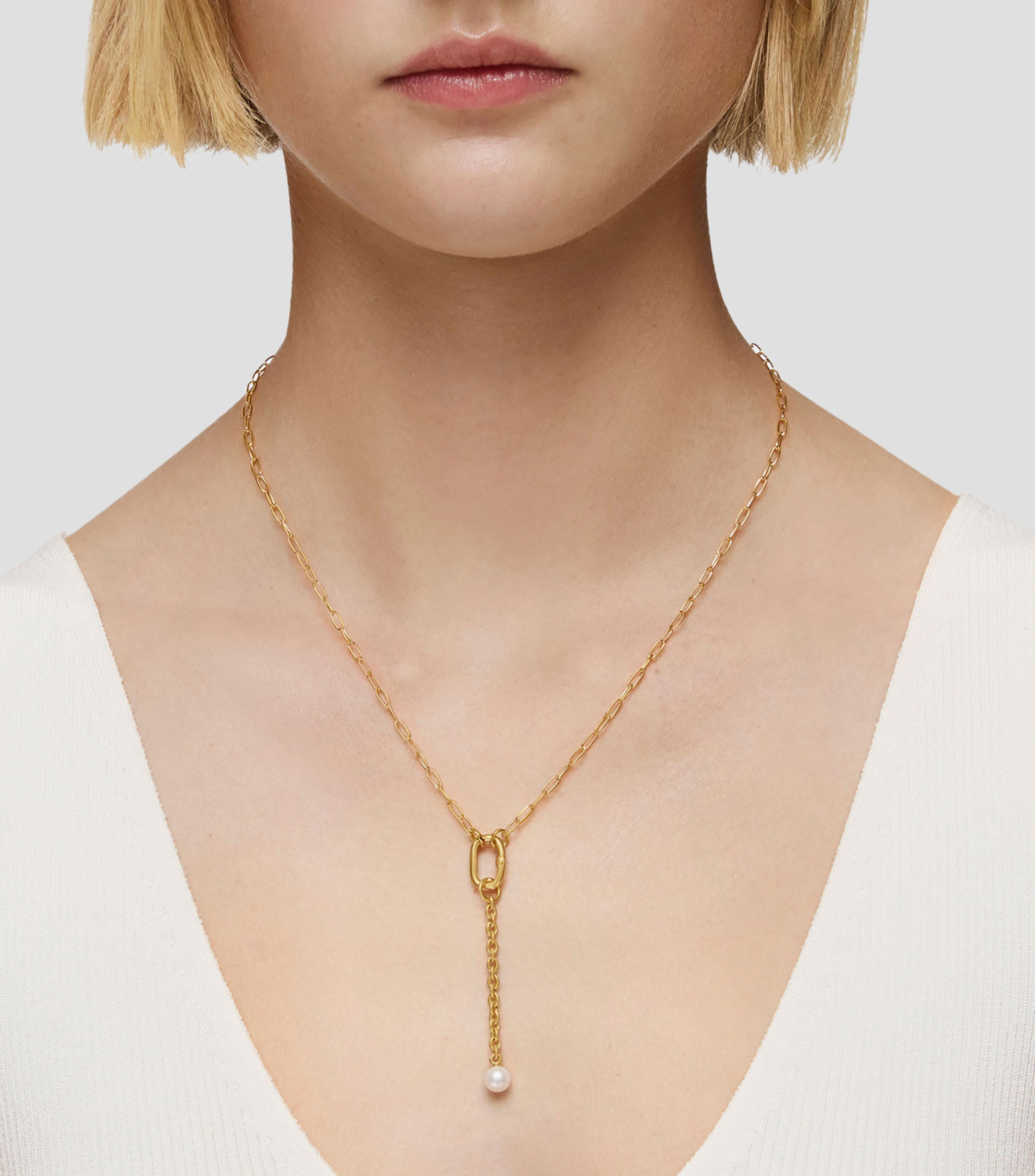 Dije en Plata Hold Oval Mujer