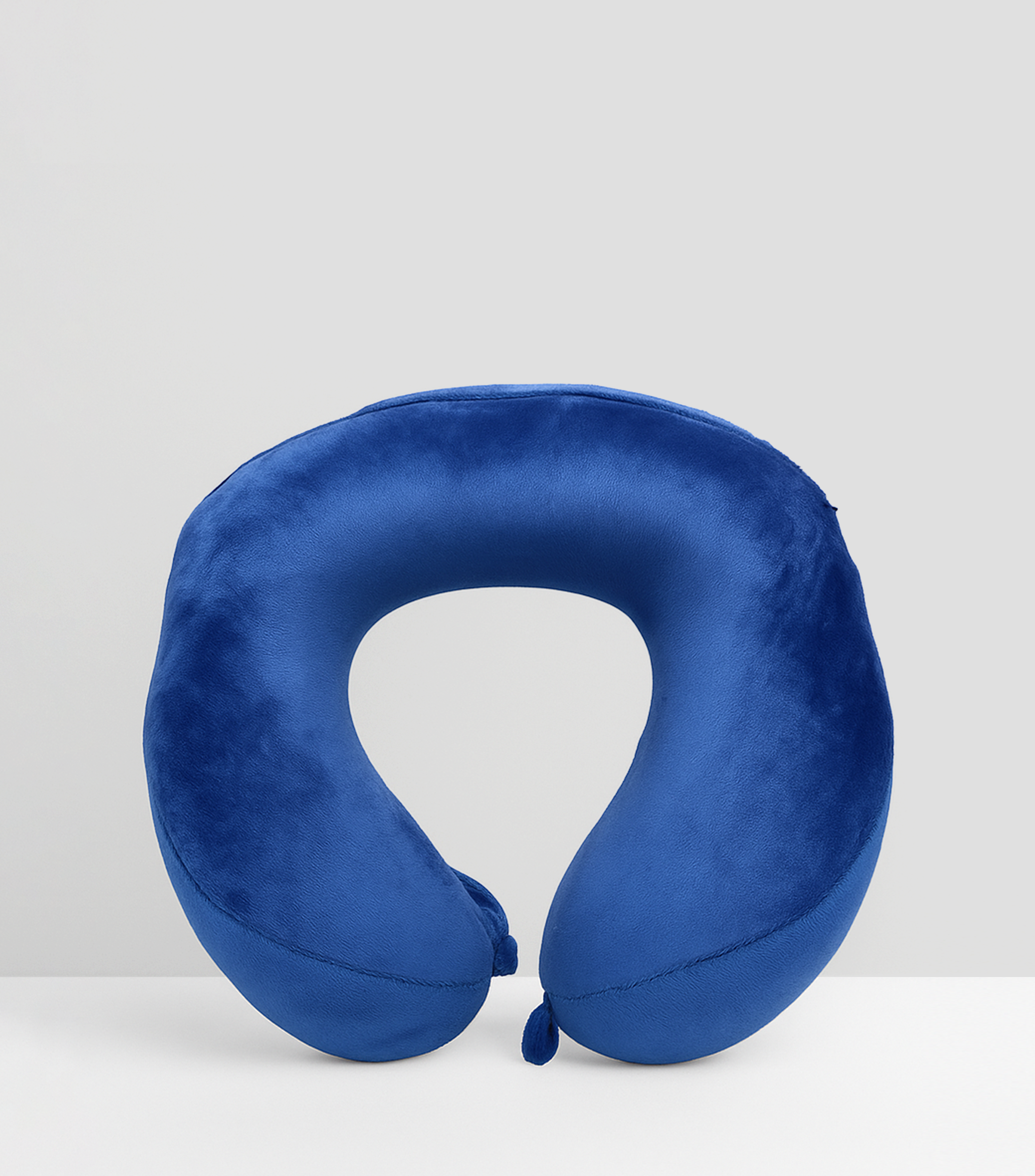 Almohada de viaje ergonomica individual con capucha