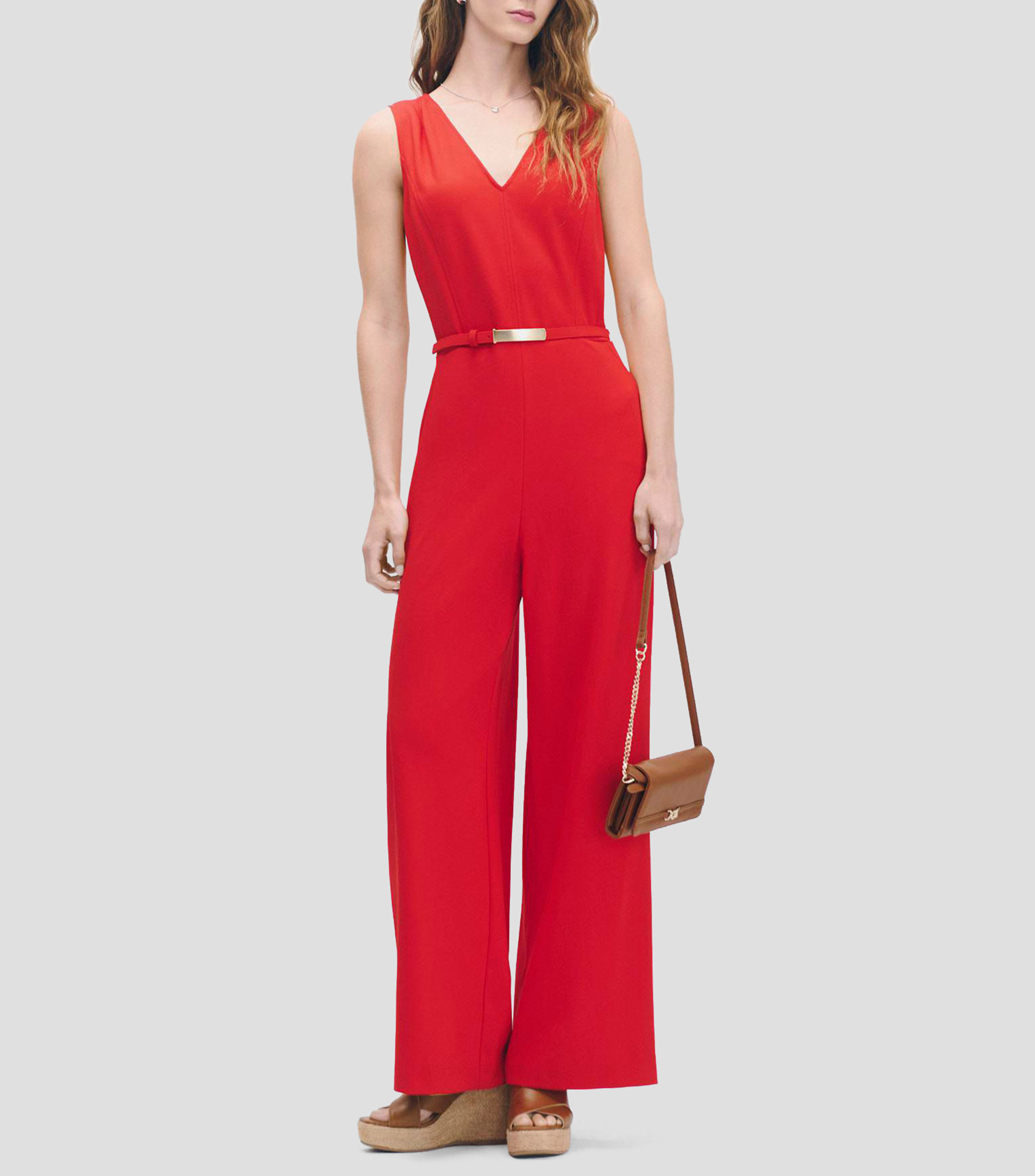 Jumpsuit palazzo de punto rojo escote V corte recto con cinturón Mujer
