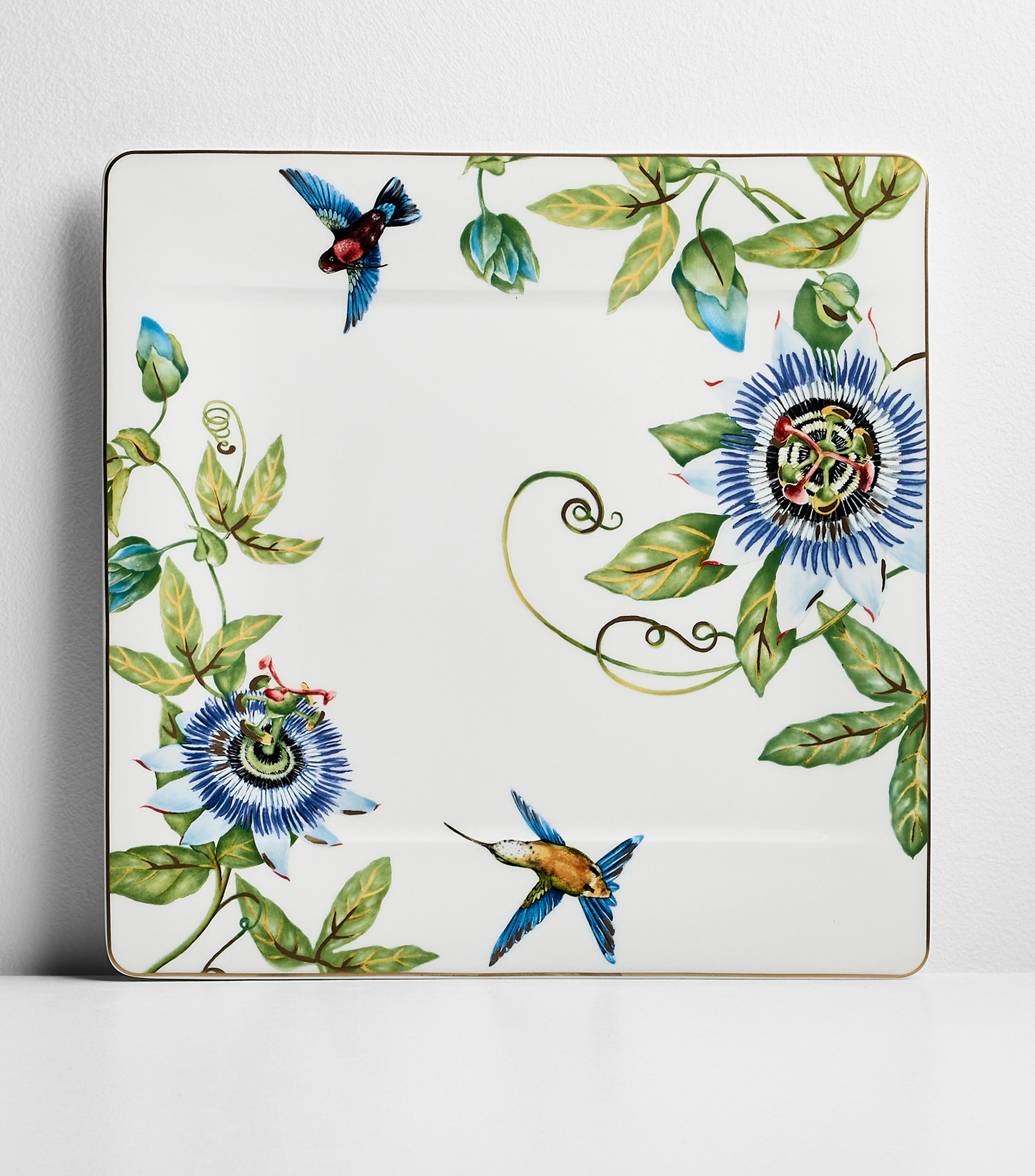 Plato bajo Amazonia en porcelana
