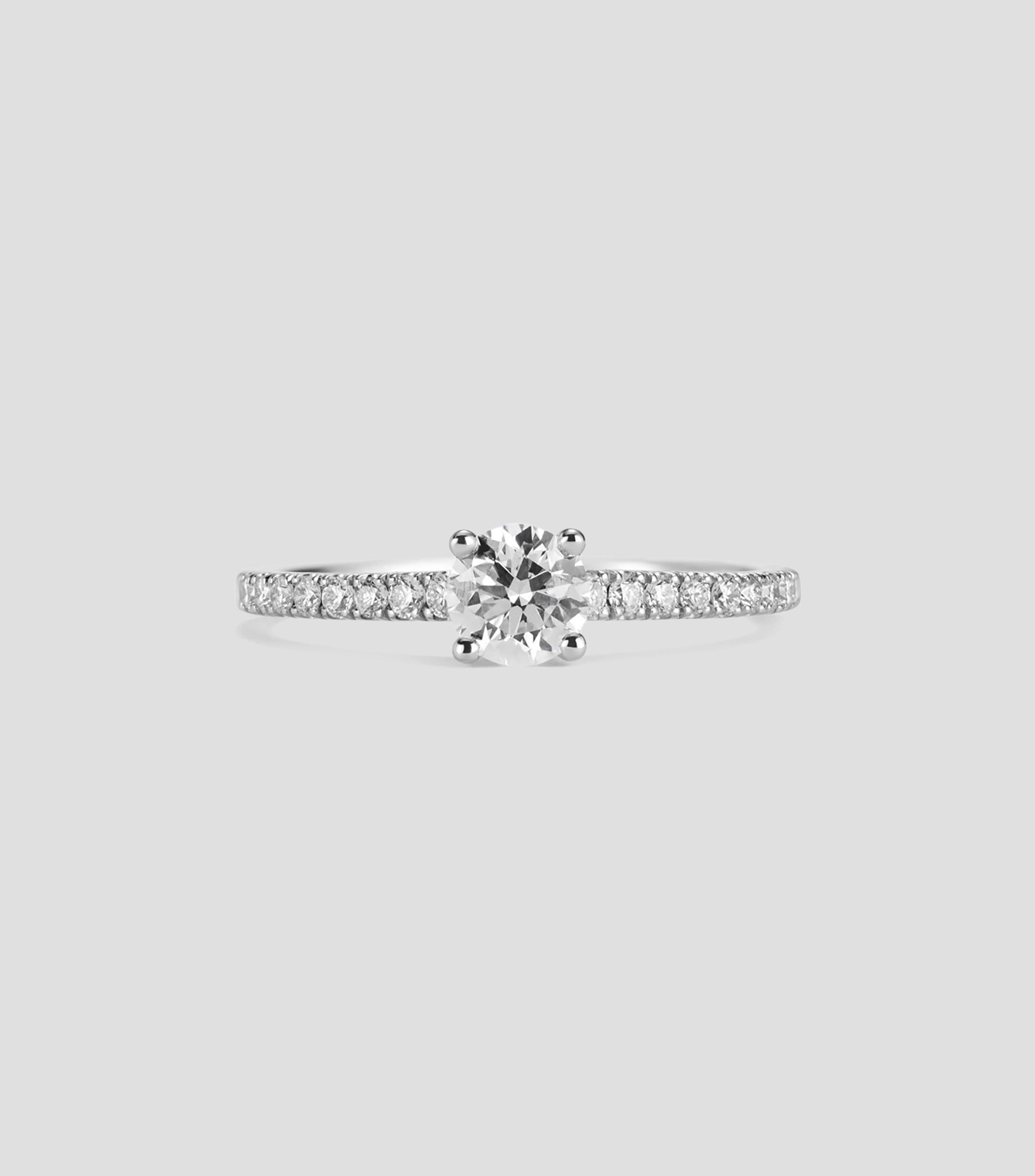 Anillo solitario en Oro blanco de 18 Kilates con diamante Mujer