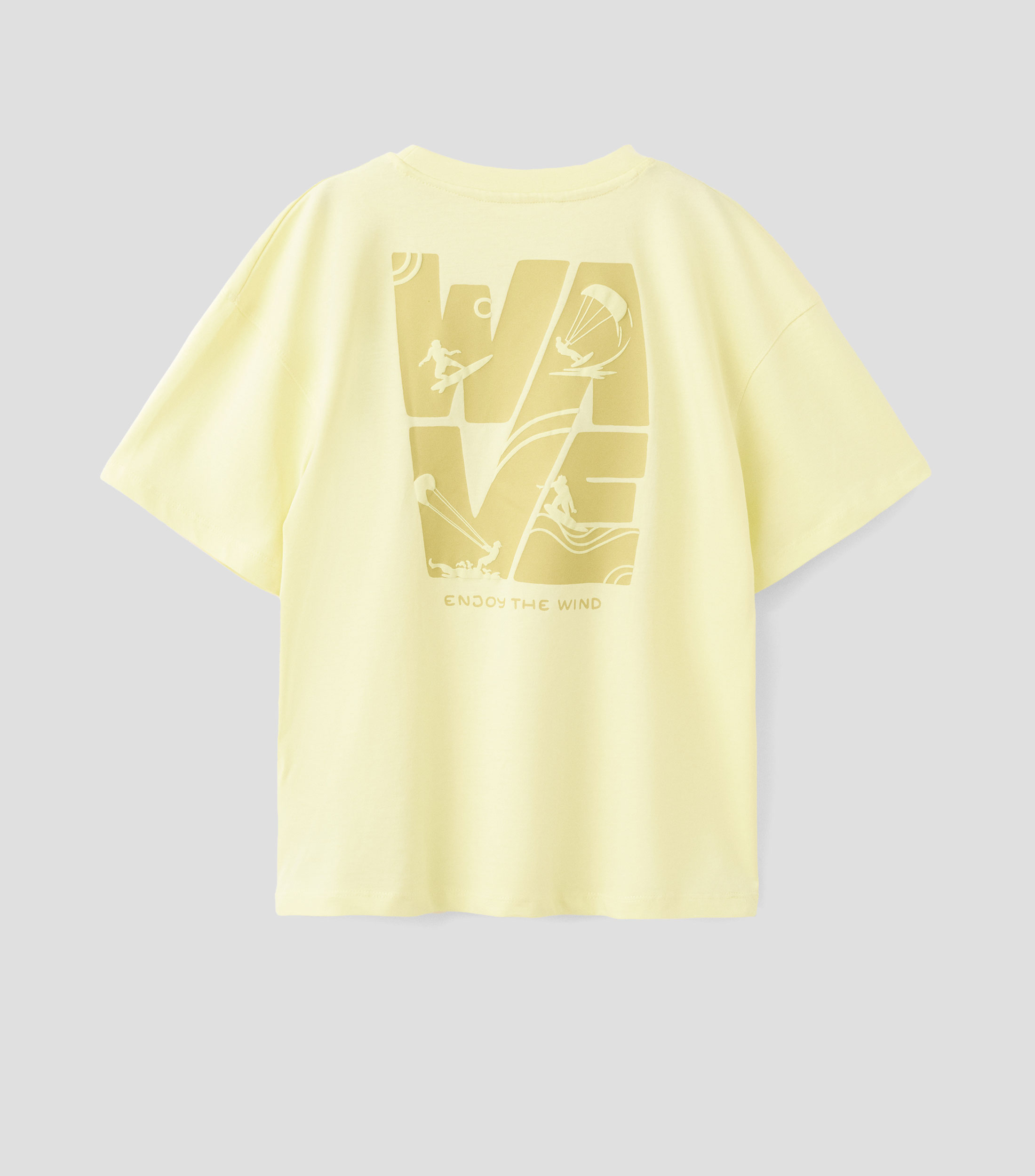 Playera cuello redondo manga corta estampada Niño