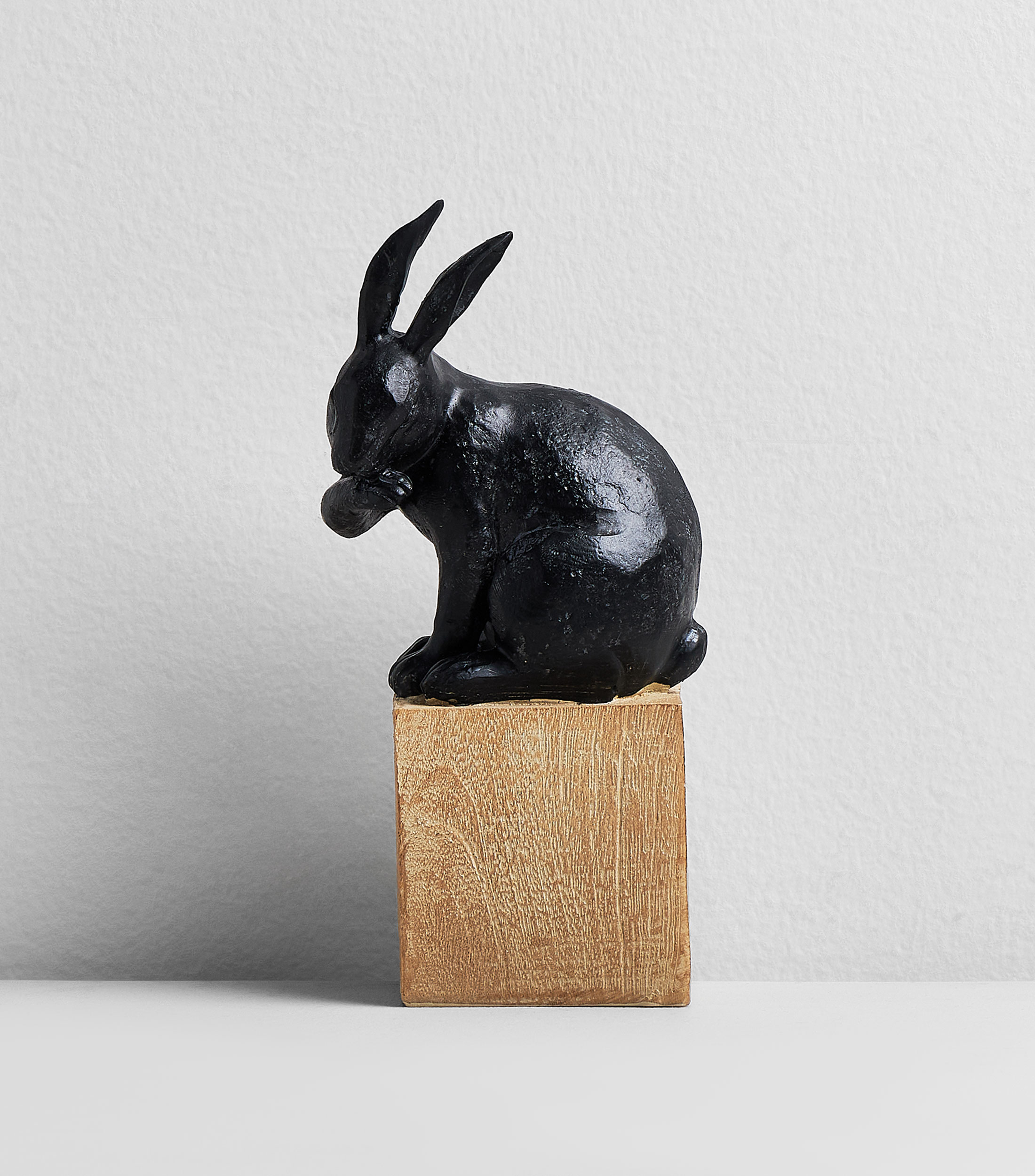 Figura decorativa Conejo en Bloque en resina