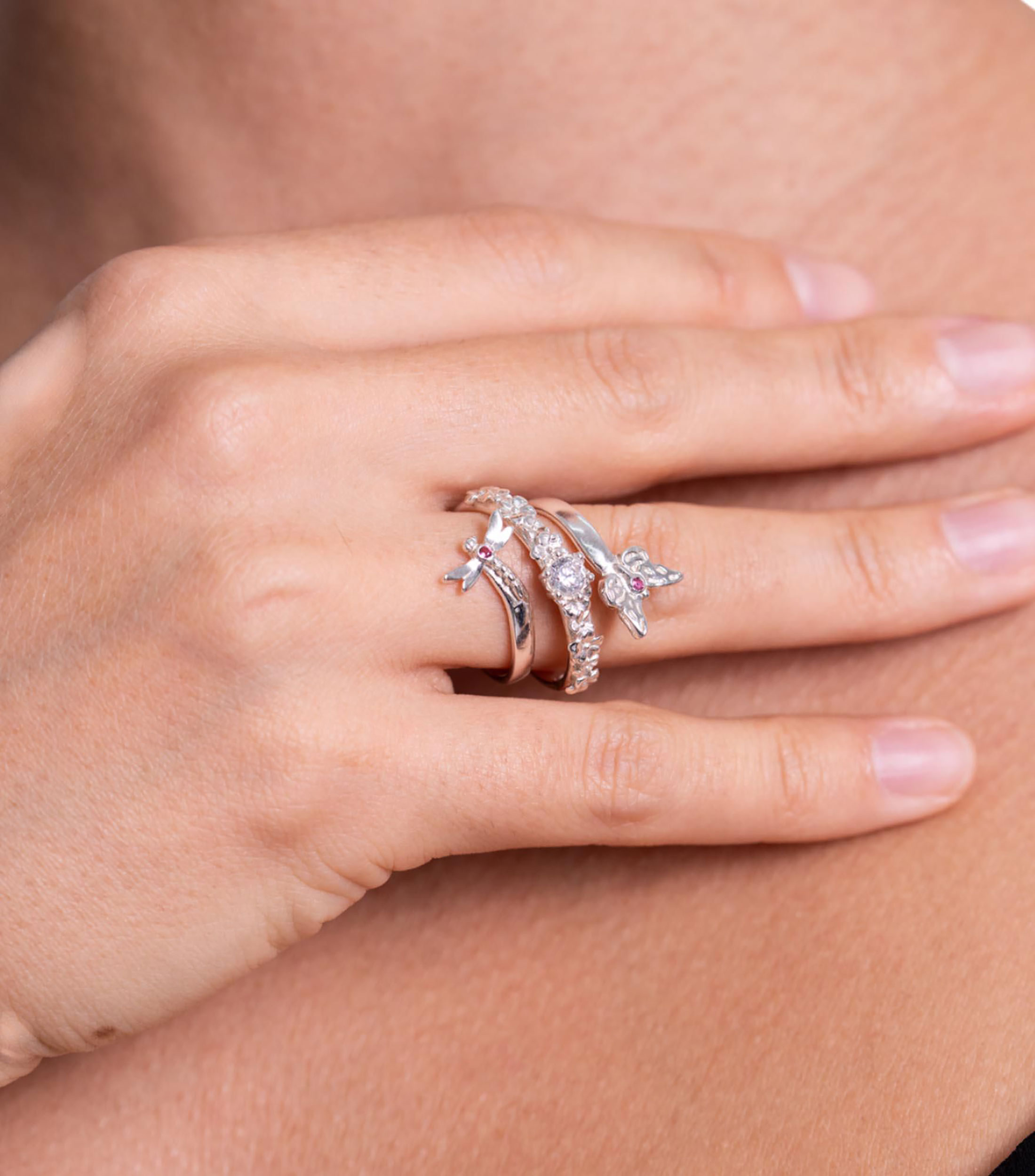 Anillo en plata .925 en forma de espiral con incrustaciones Mujer