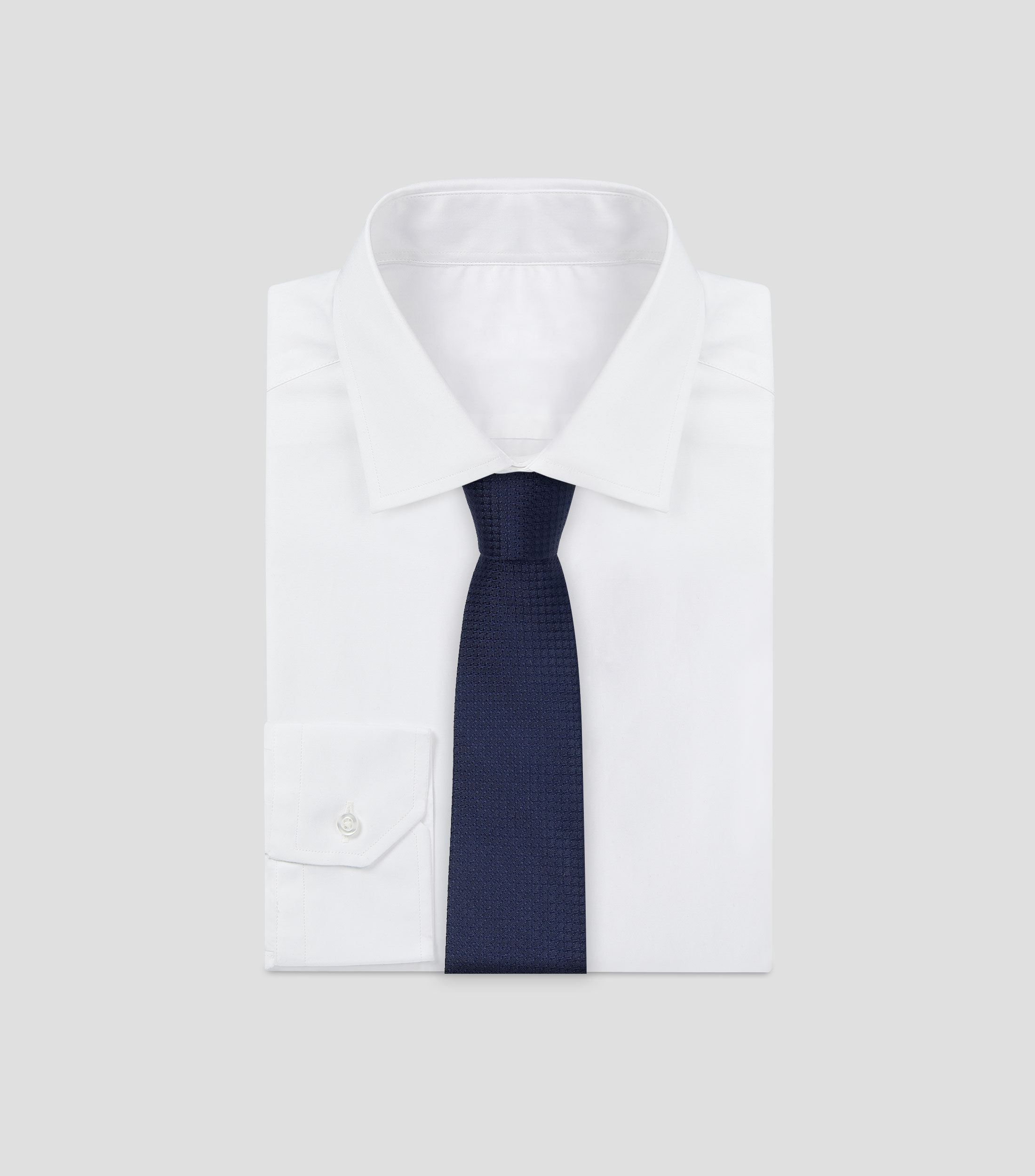 Corbata ancha de seda con microdiseño