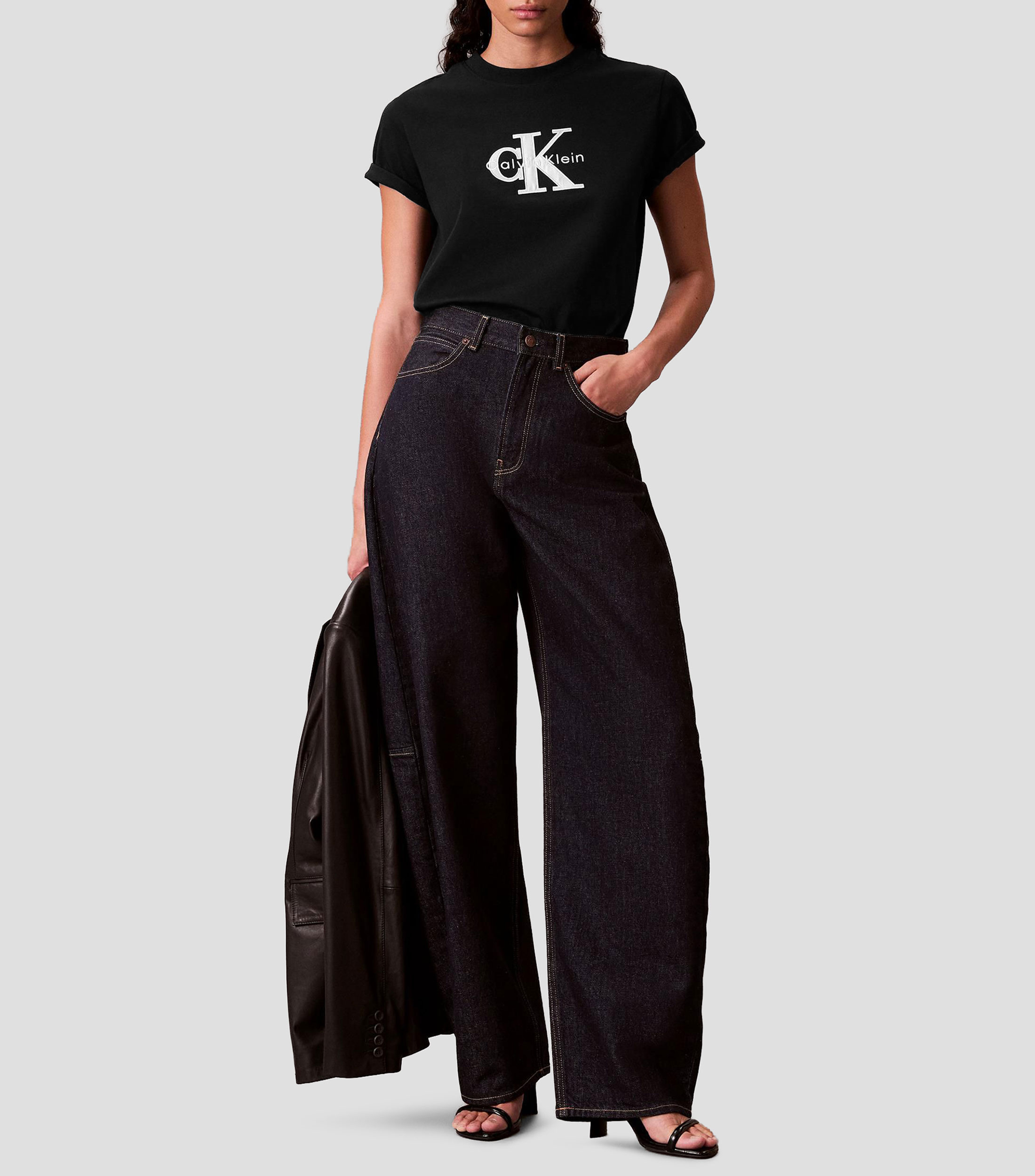 Playera cuello redondo manga corta estampada Mujer