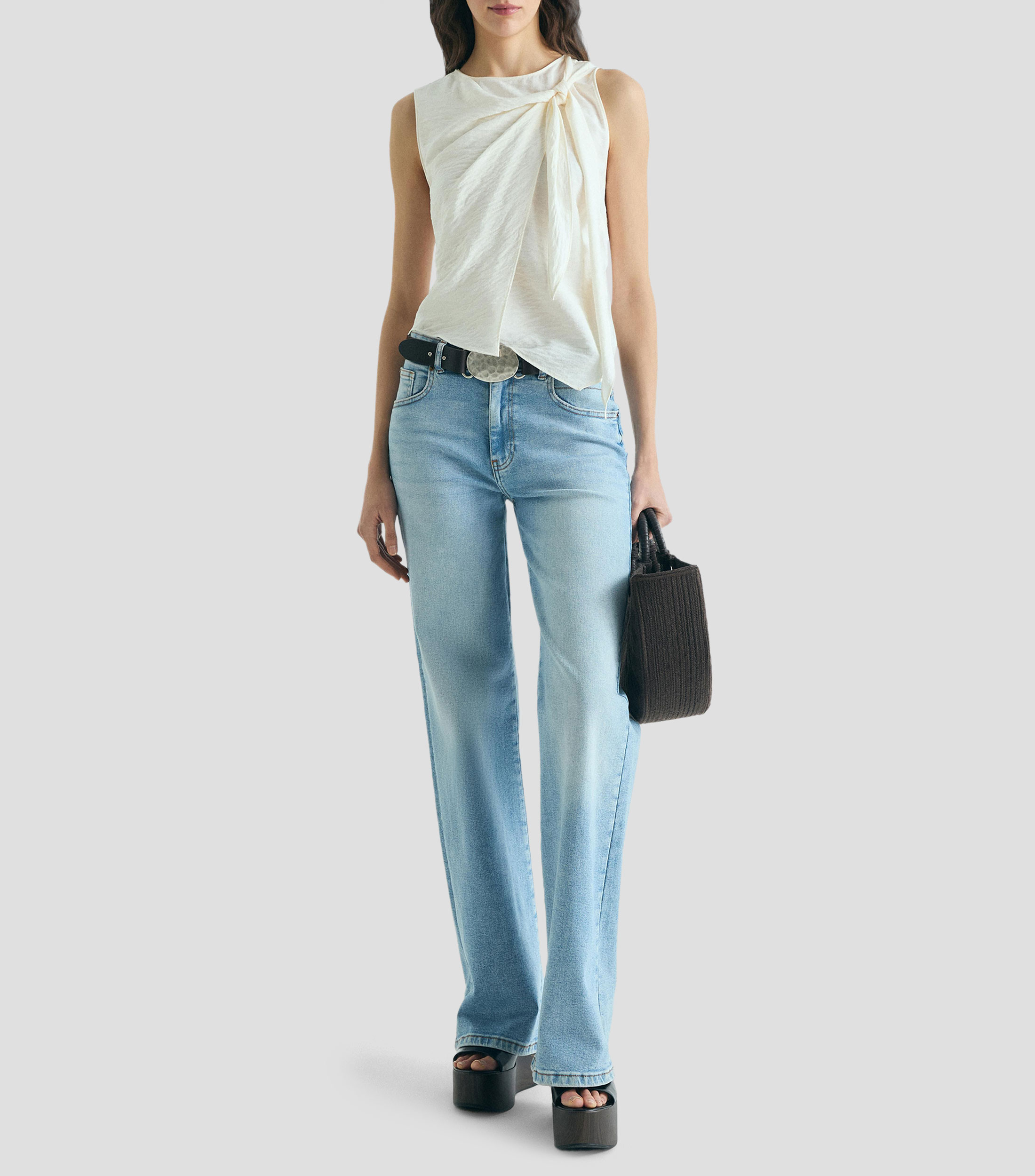 Top cuello redondo sin magas liso Mujer