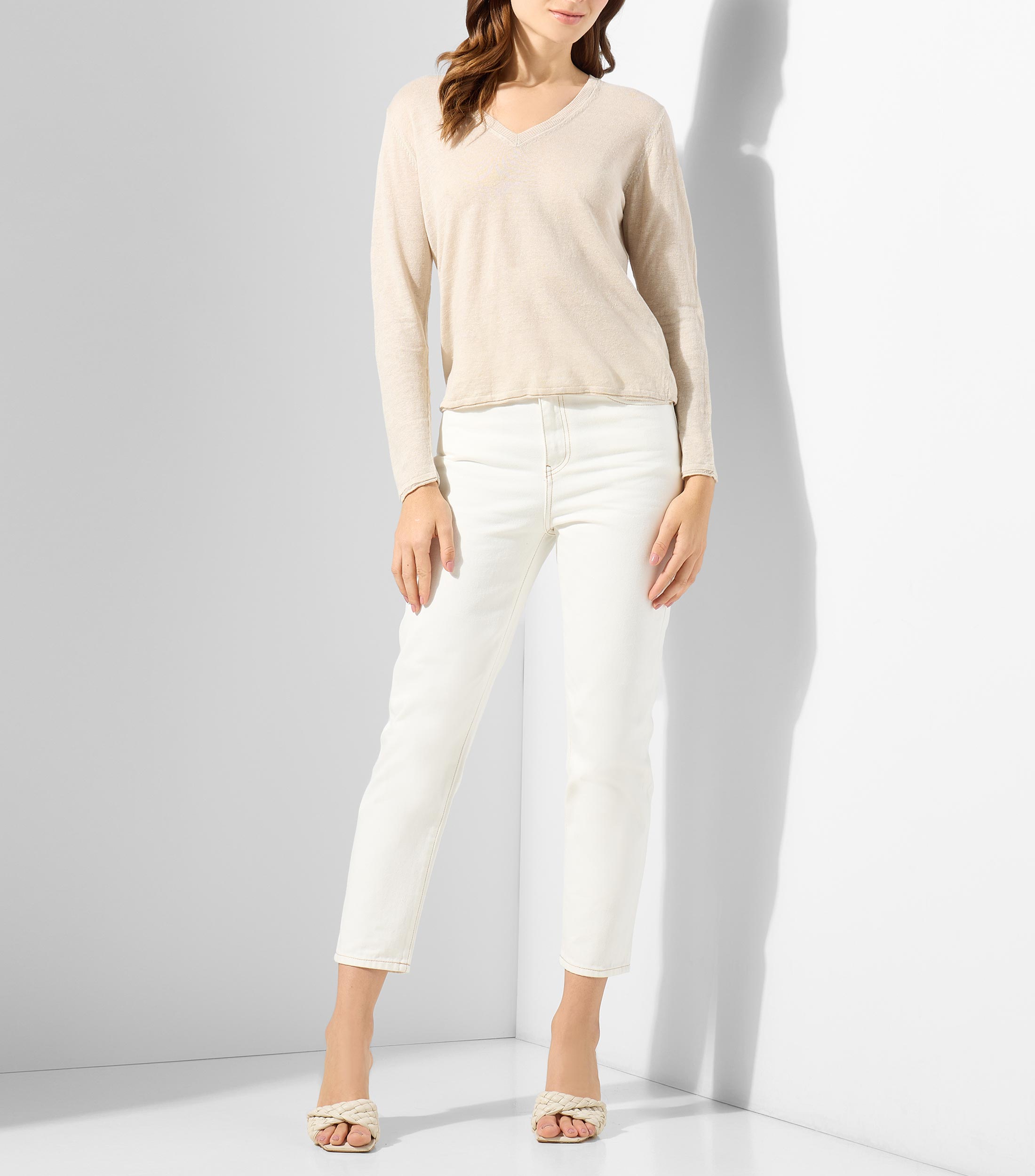 Suéter cuello V Mujer
