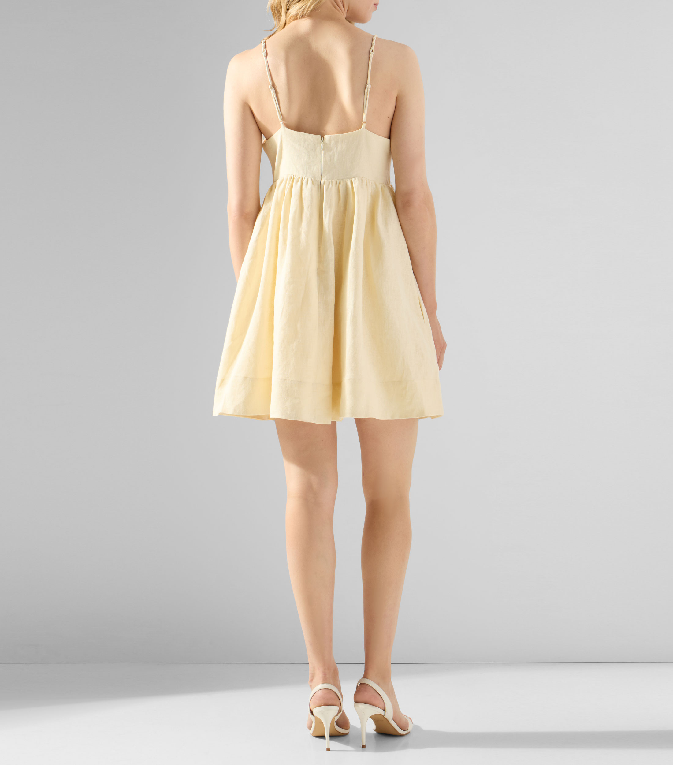 Vestido corto liso Mujer